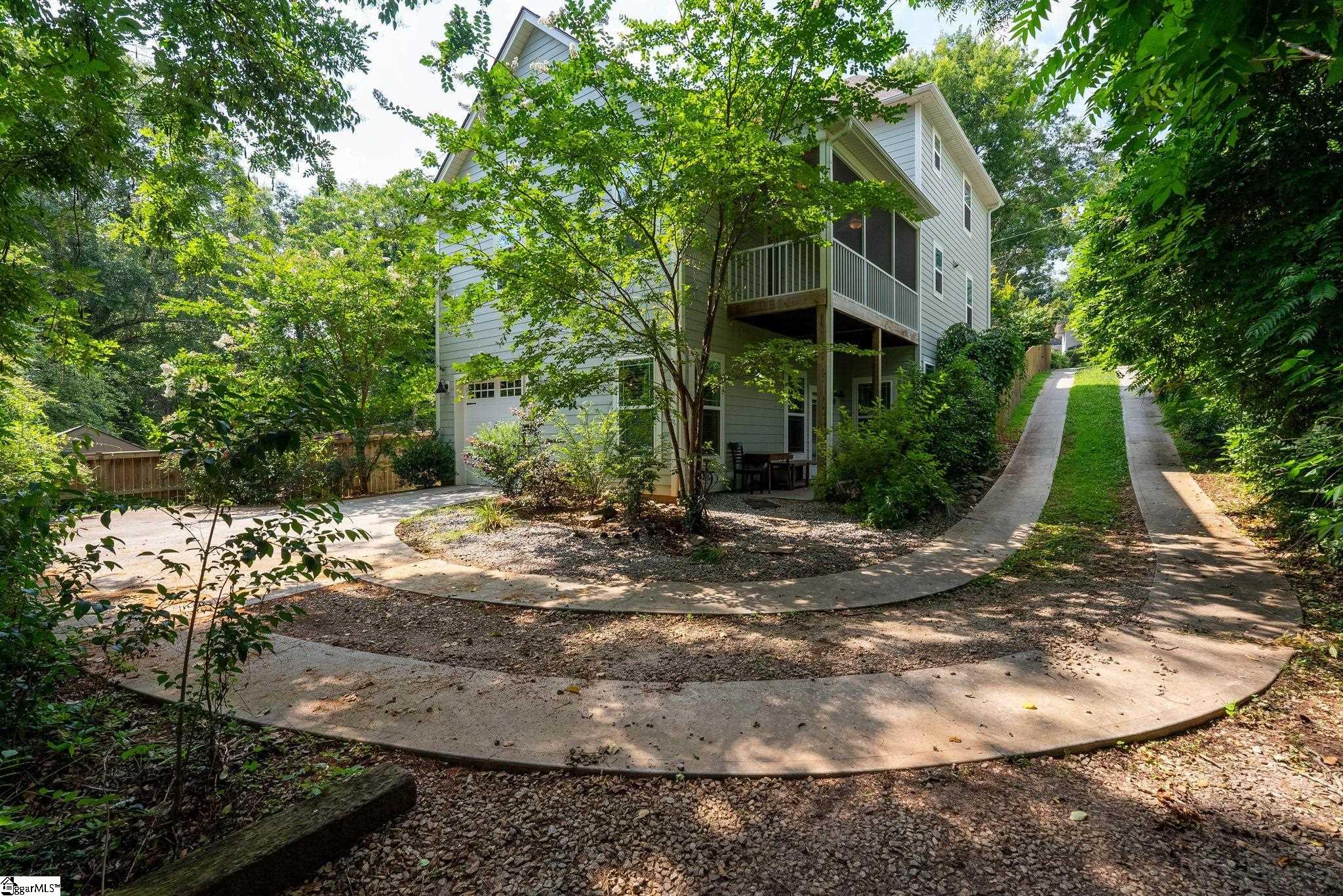 106 Woodville Avenue Greenville, SC 29607