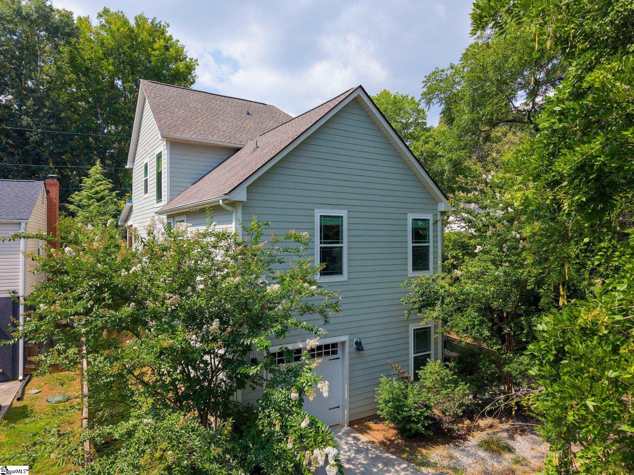 106 Woodville Avenue Greenville, SC 29607