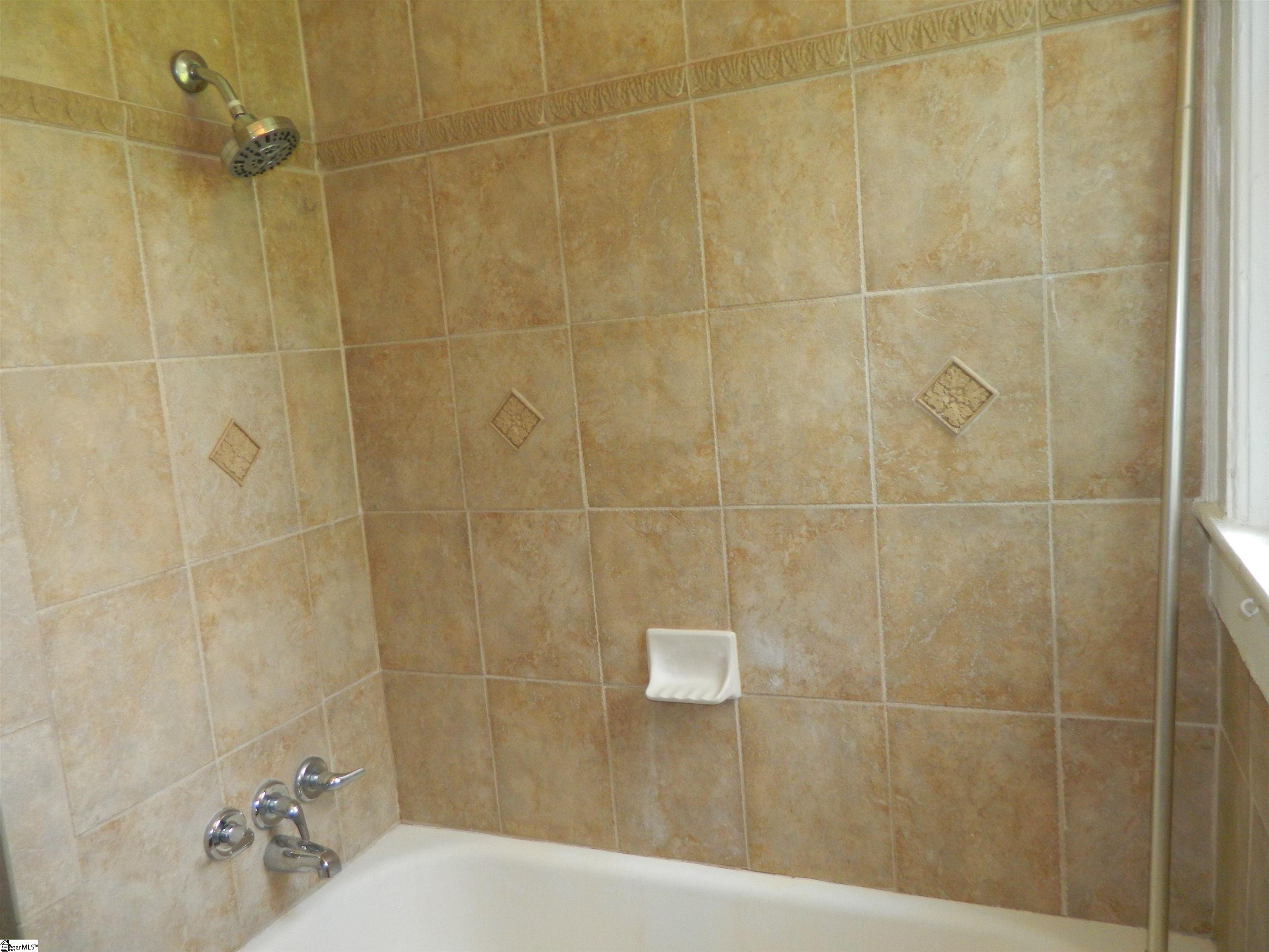 220 Moultrie Square Anderson, SC 29621