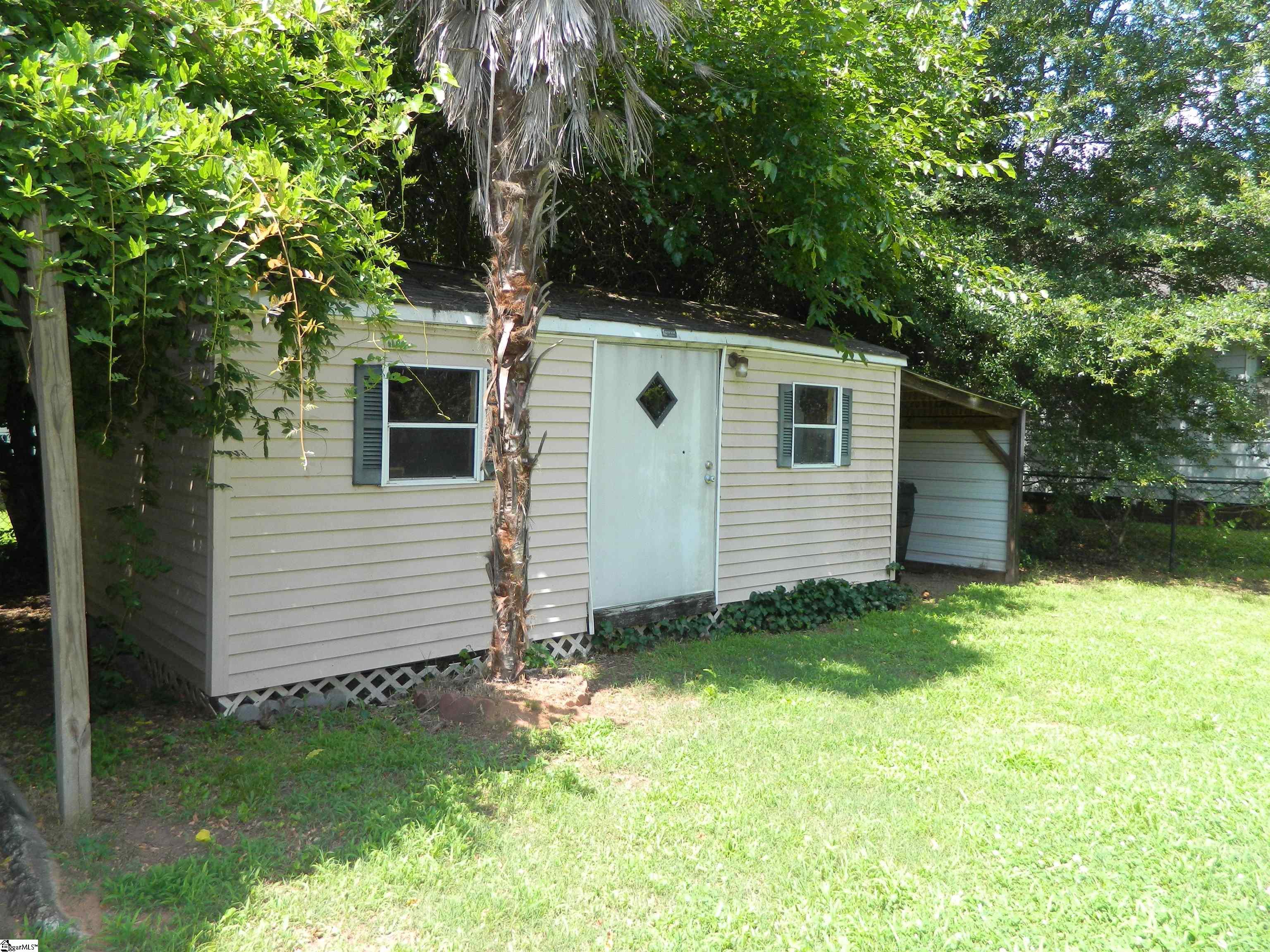 220 Moultrie Square Anderson, SC 29621