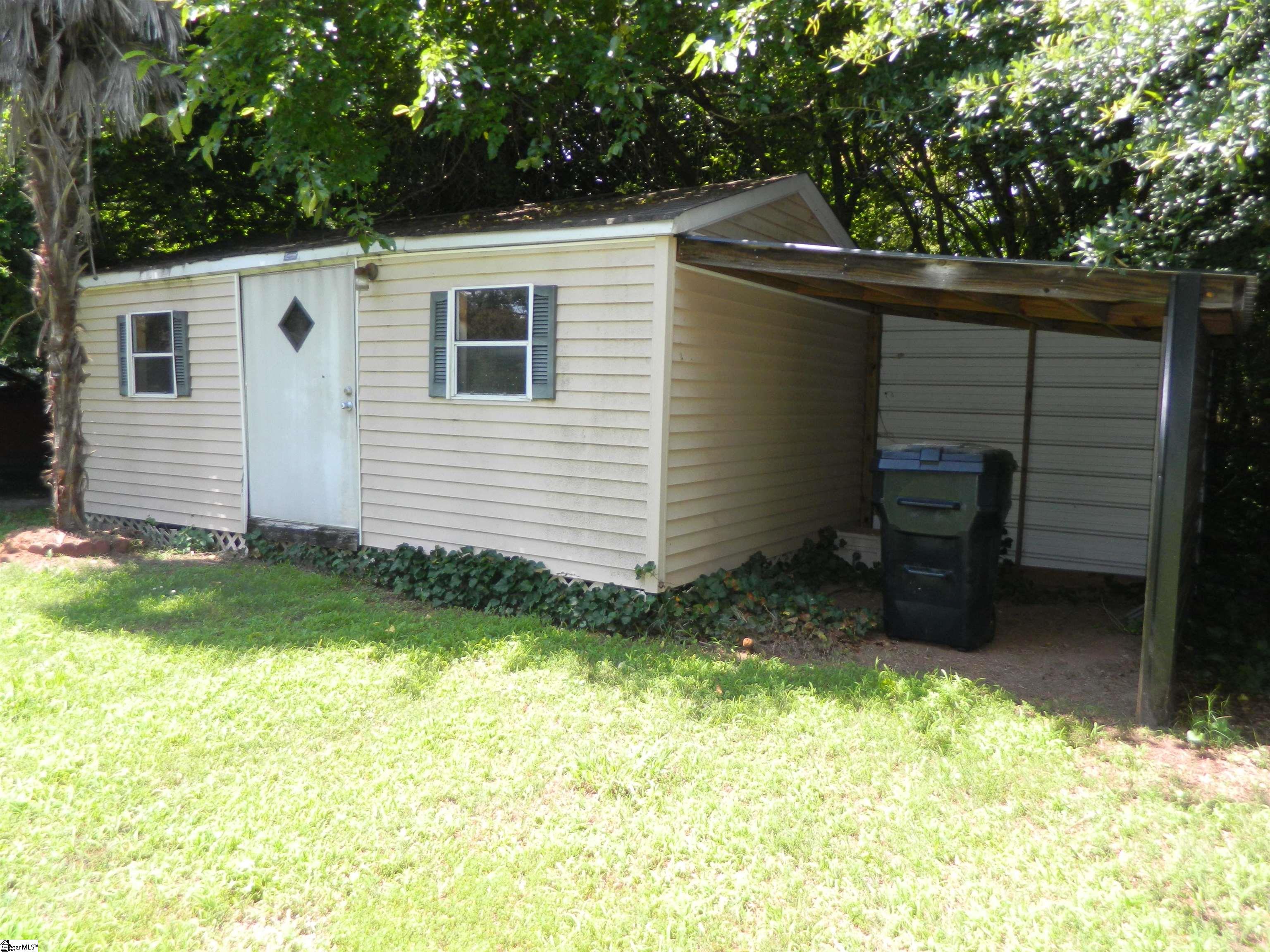 220 Moultrie Square Anderson, SC 29621
