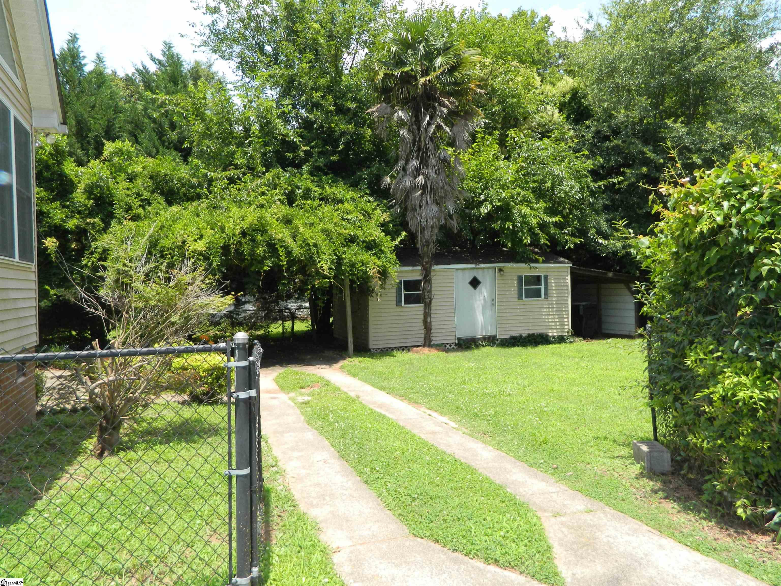 220 Moultrie Square Anderson, SC 29621