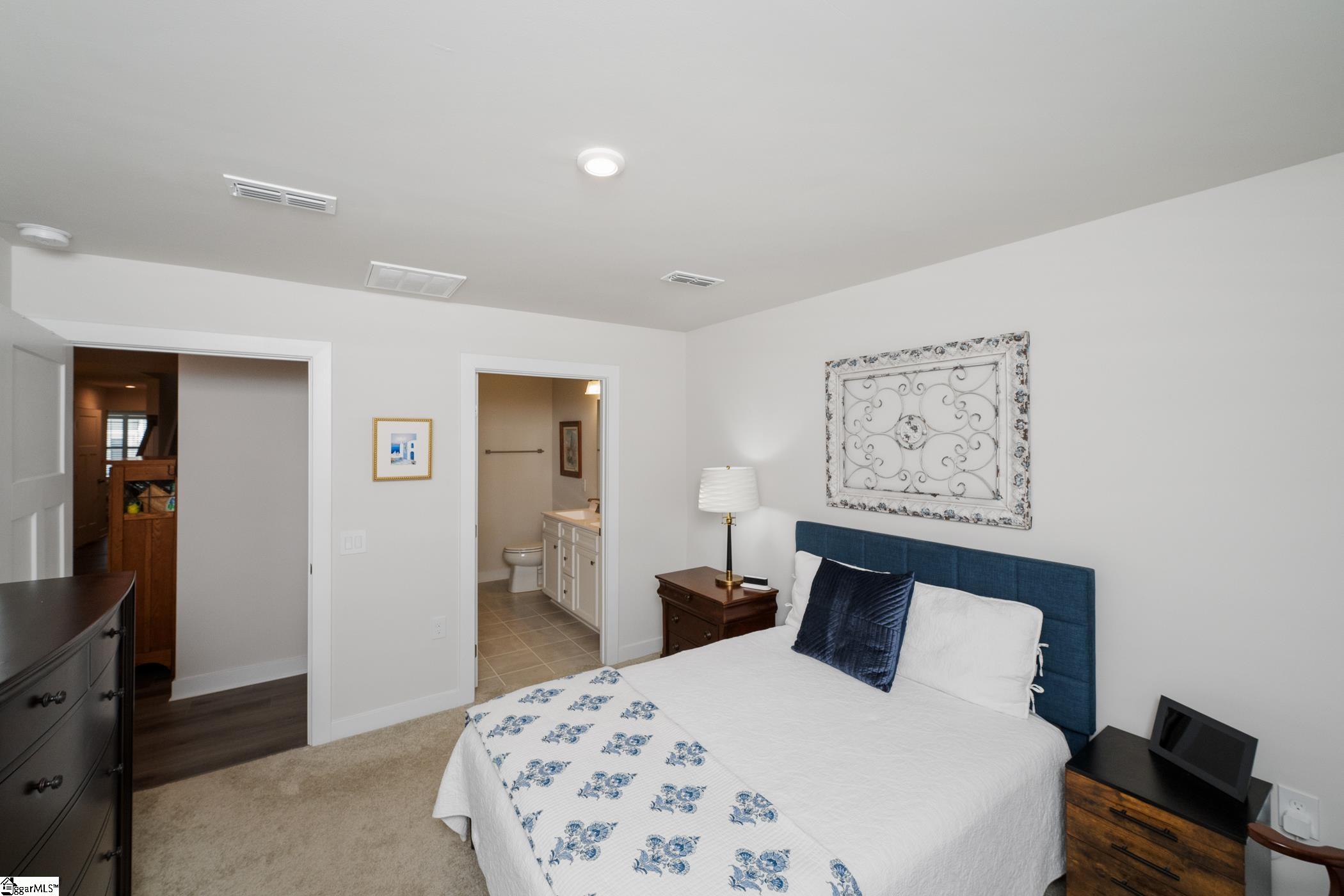 804 Staveley Lane Greenville, SC 29617