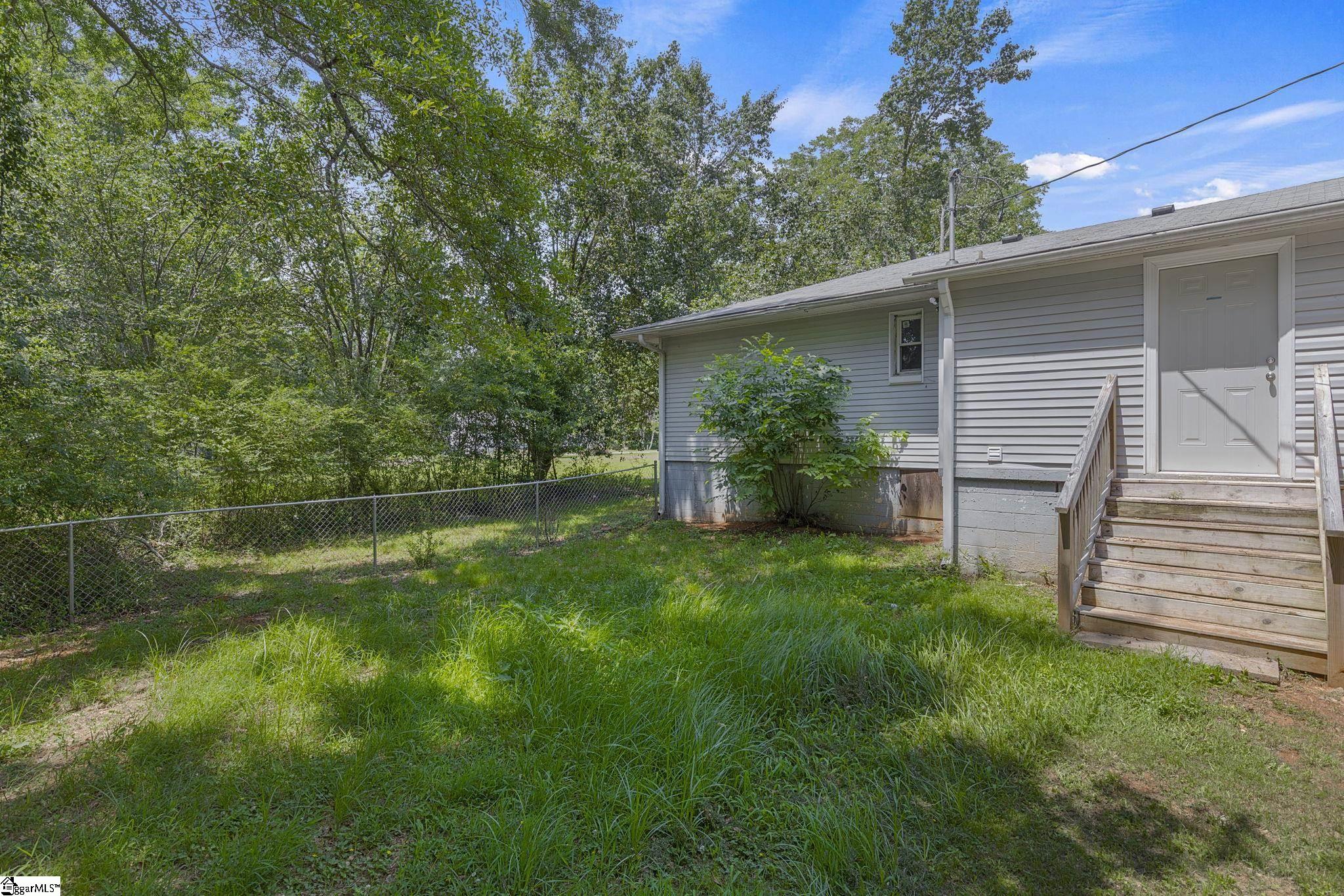 106 Hanks Circle Anderson, SC 29621