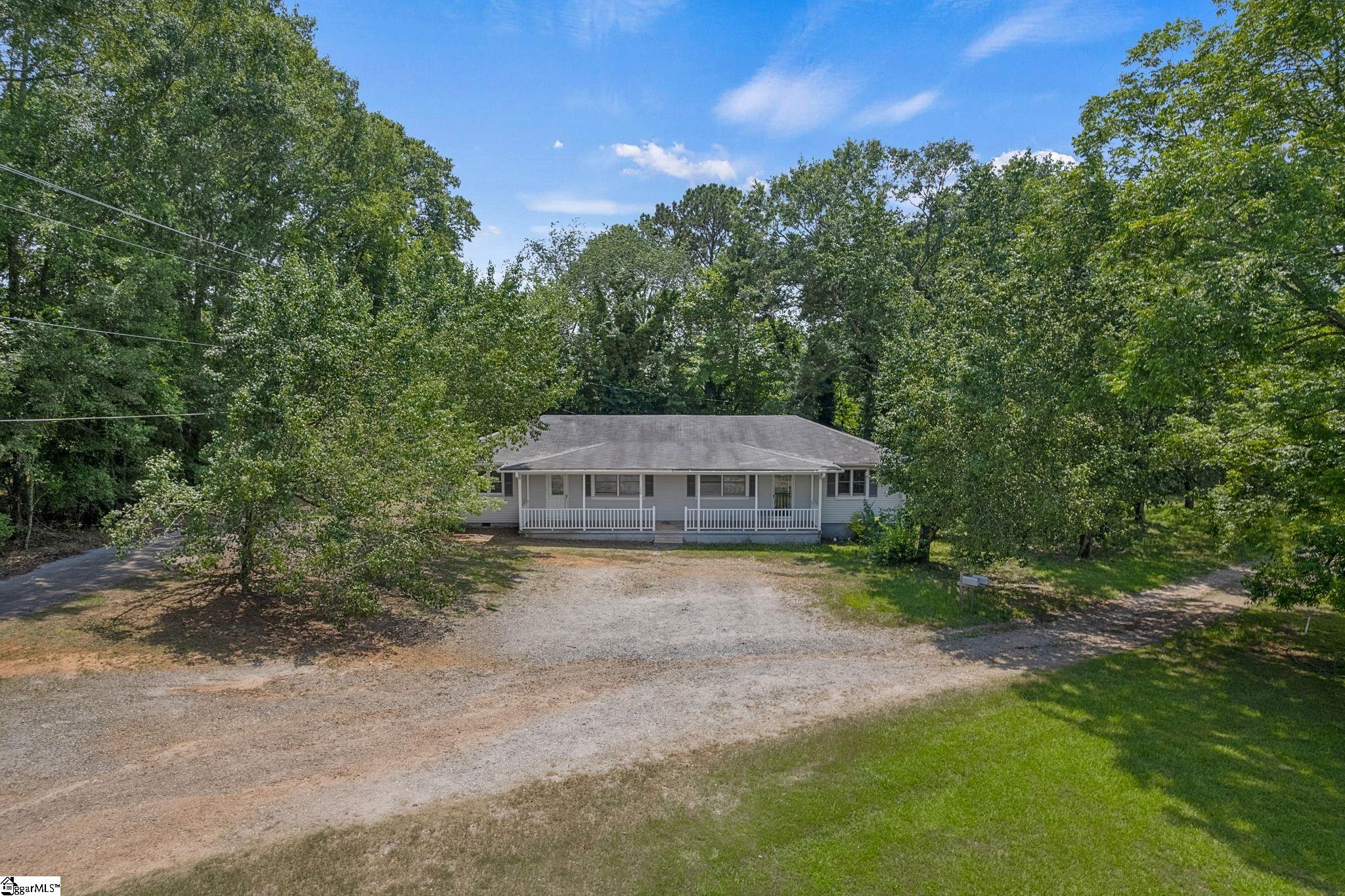 106 Hanks Circle Anderson, SC 29621