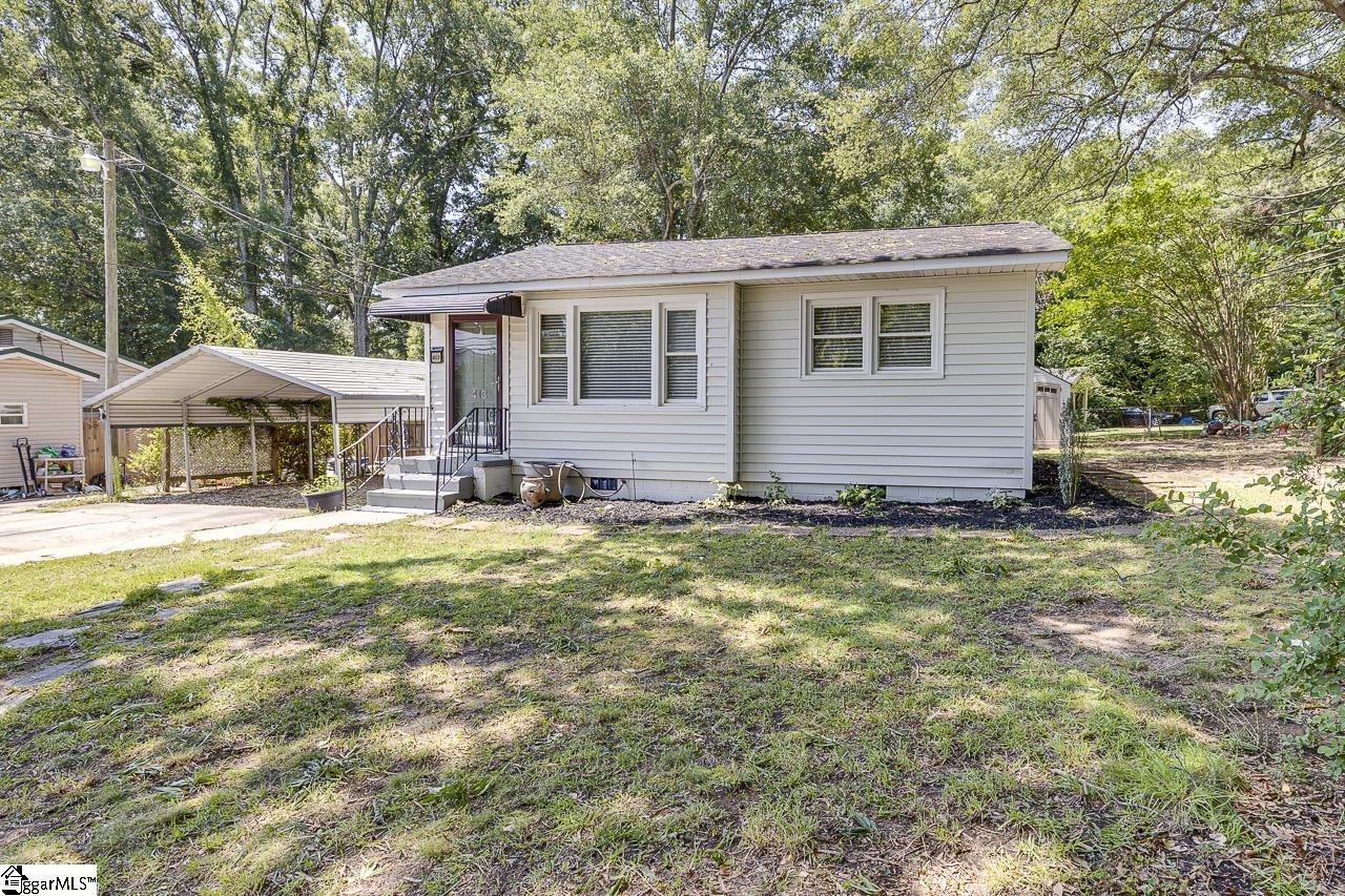 413 N Maple Street Simpsonville, SC 29681