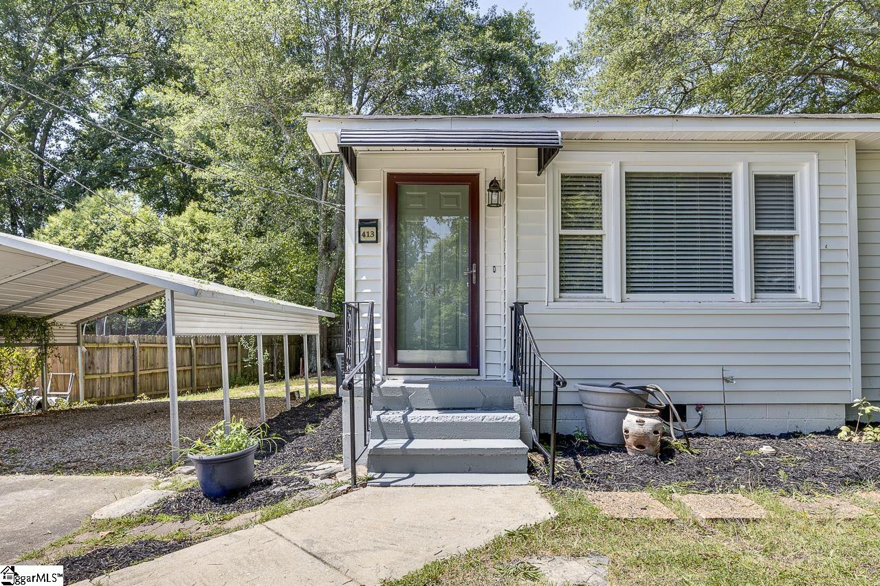 413 N Maple Street Simpsonville, SC 29681