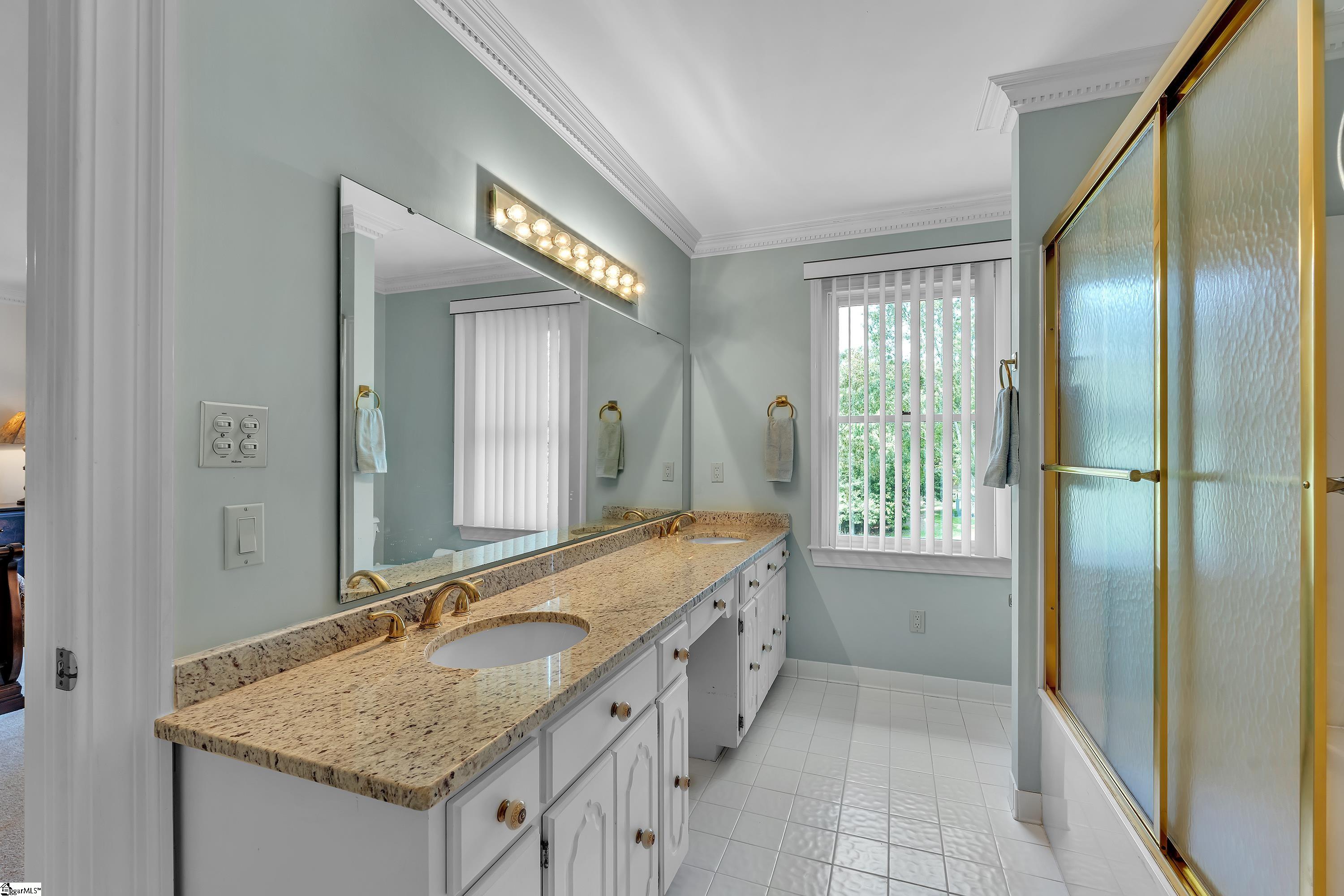 207 Carolina Club Drive Spartanburg, SC 29306