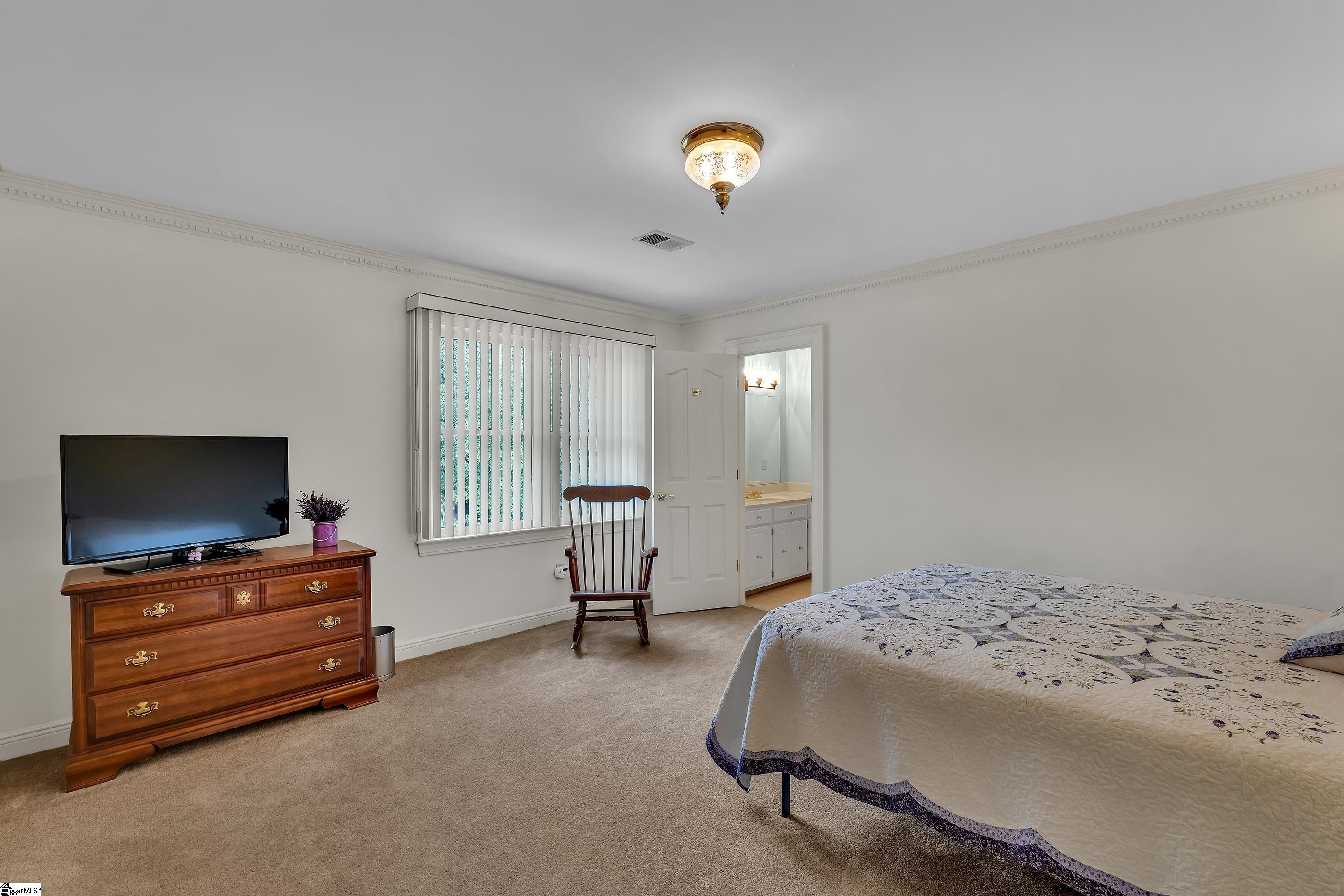 207 Carolina Club Drive Spartanburg, SC 29306