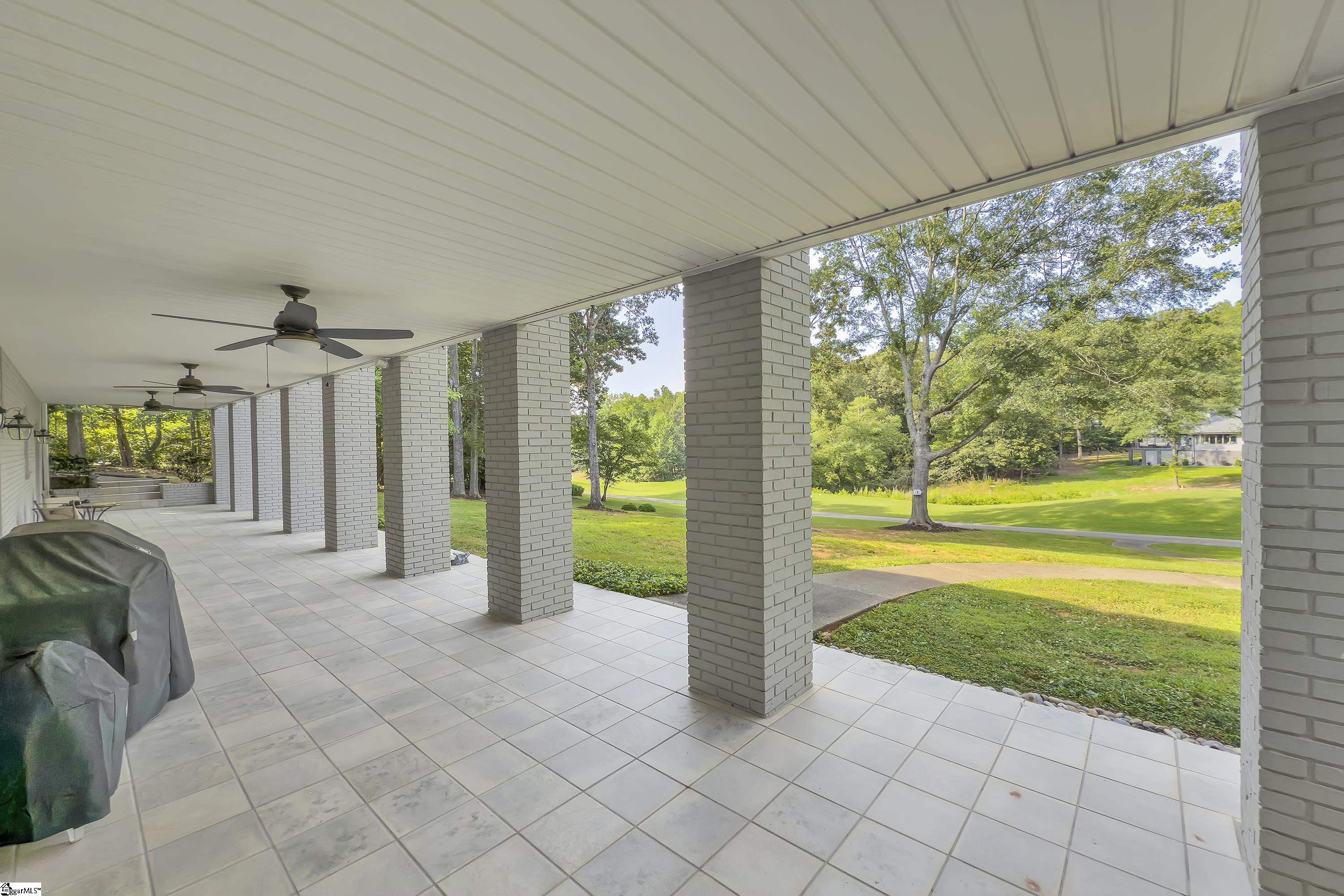 207 Carolina Club Drive Spartanburg, SC 29306