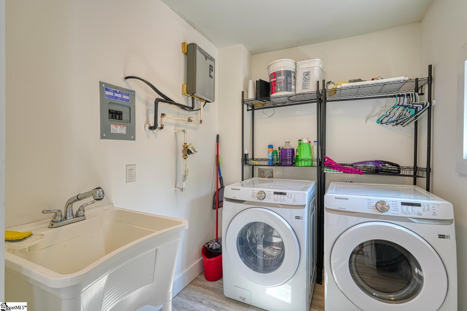 297 Werts Street Greenville, SC 29605