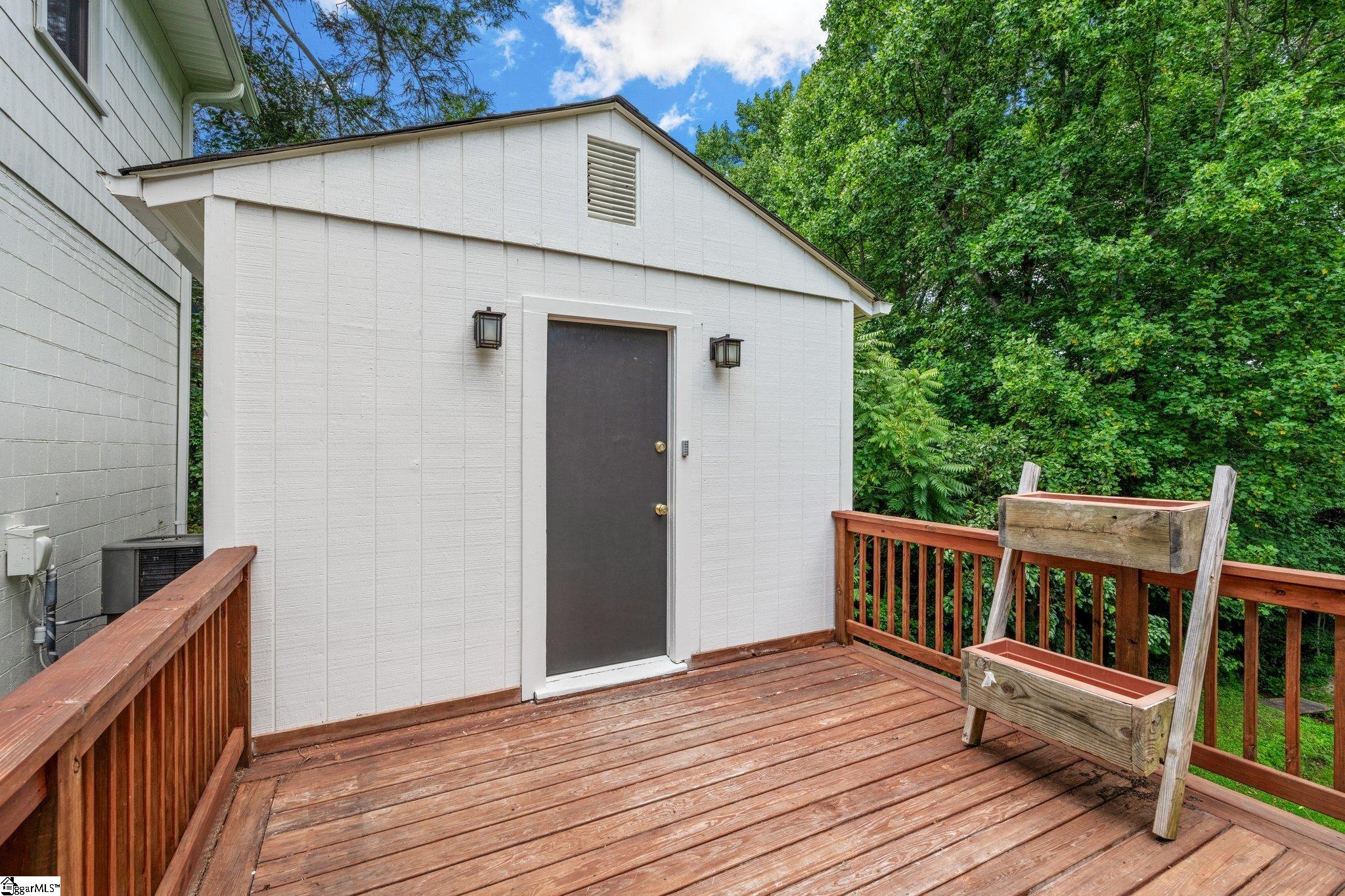 28 Blackburn Street Greenville, SC 29607