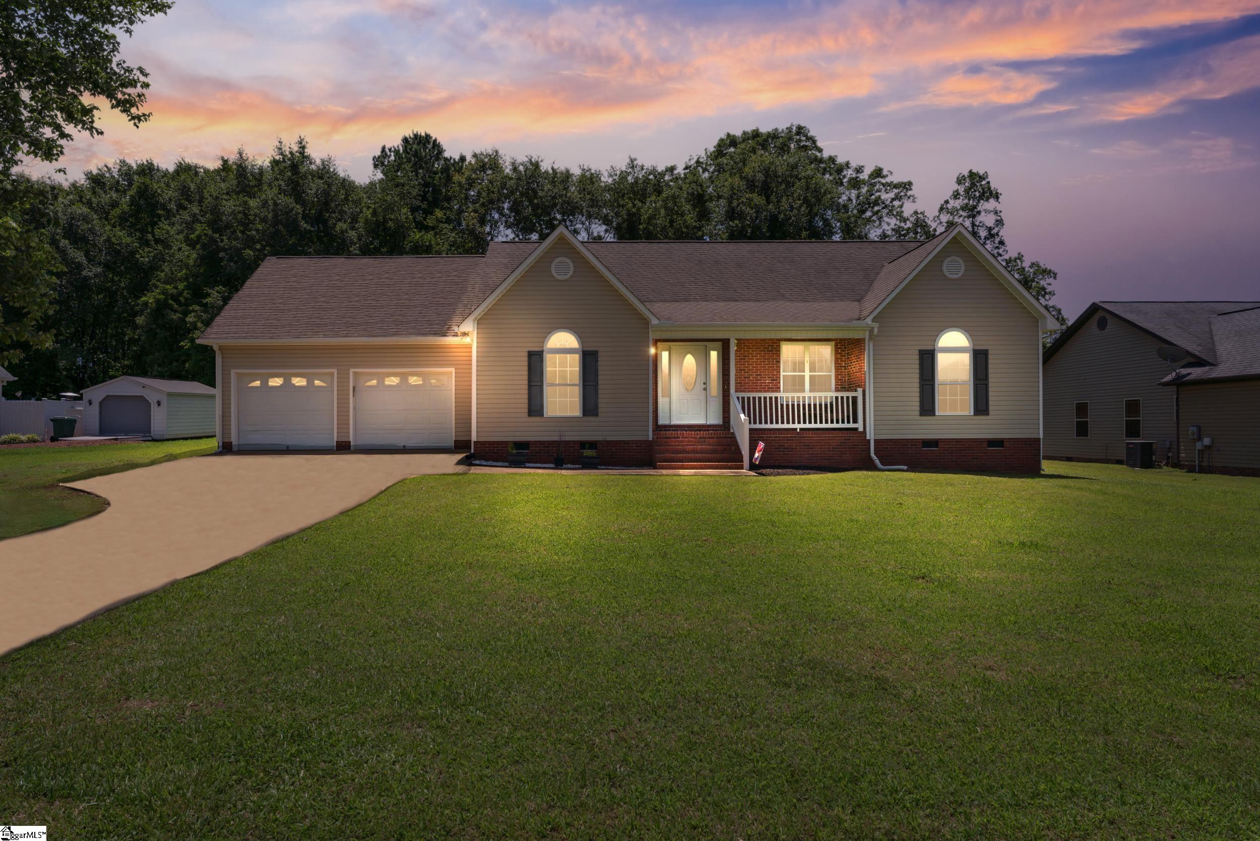 111 Falcon Lane Chesnee, SC 29323