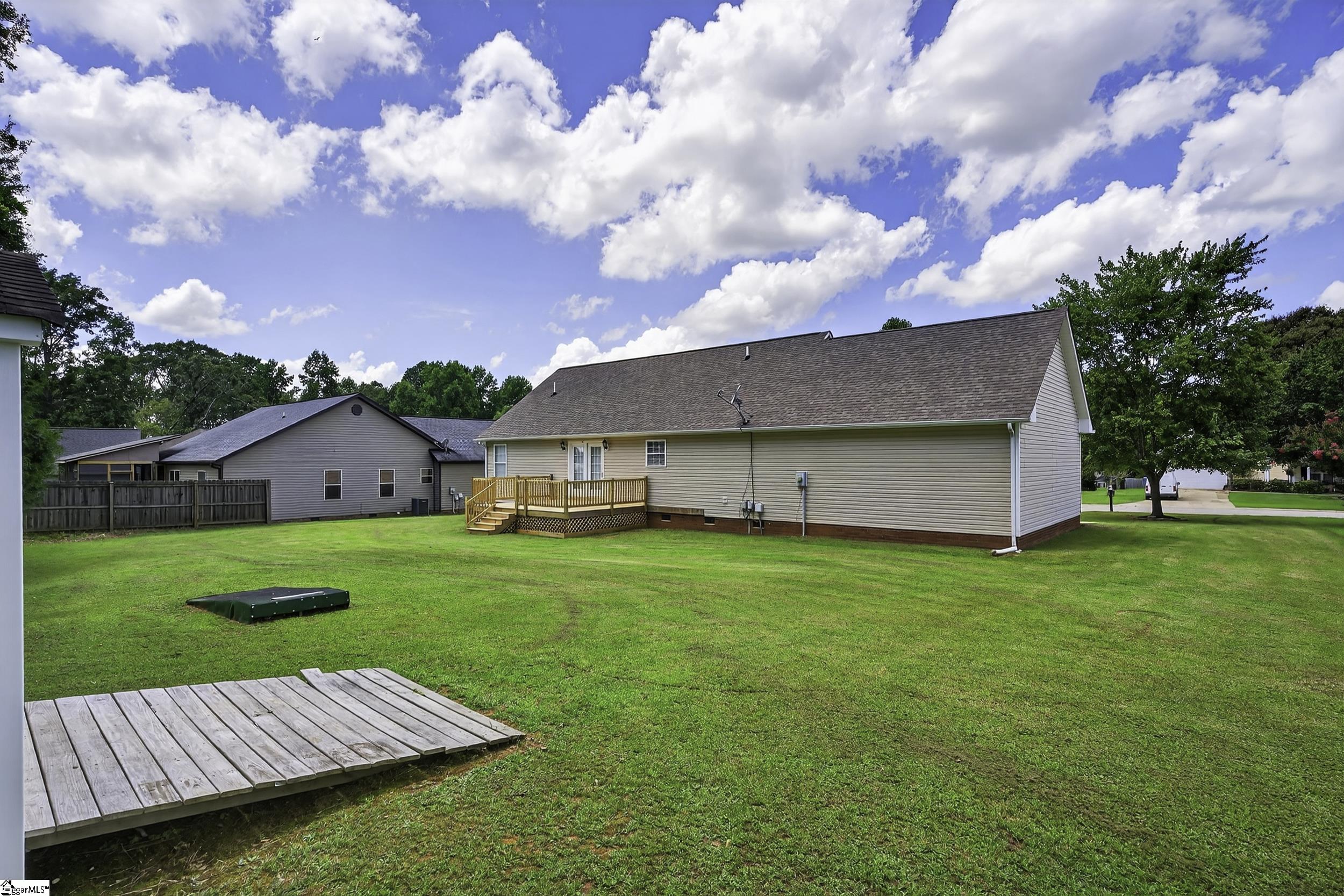 111 Falcon Lane Chesnee, SC 29323