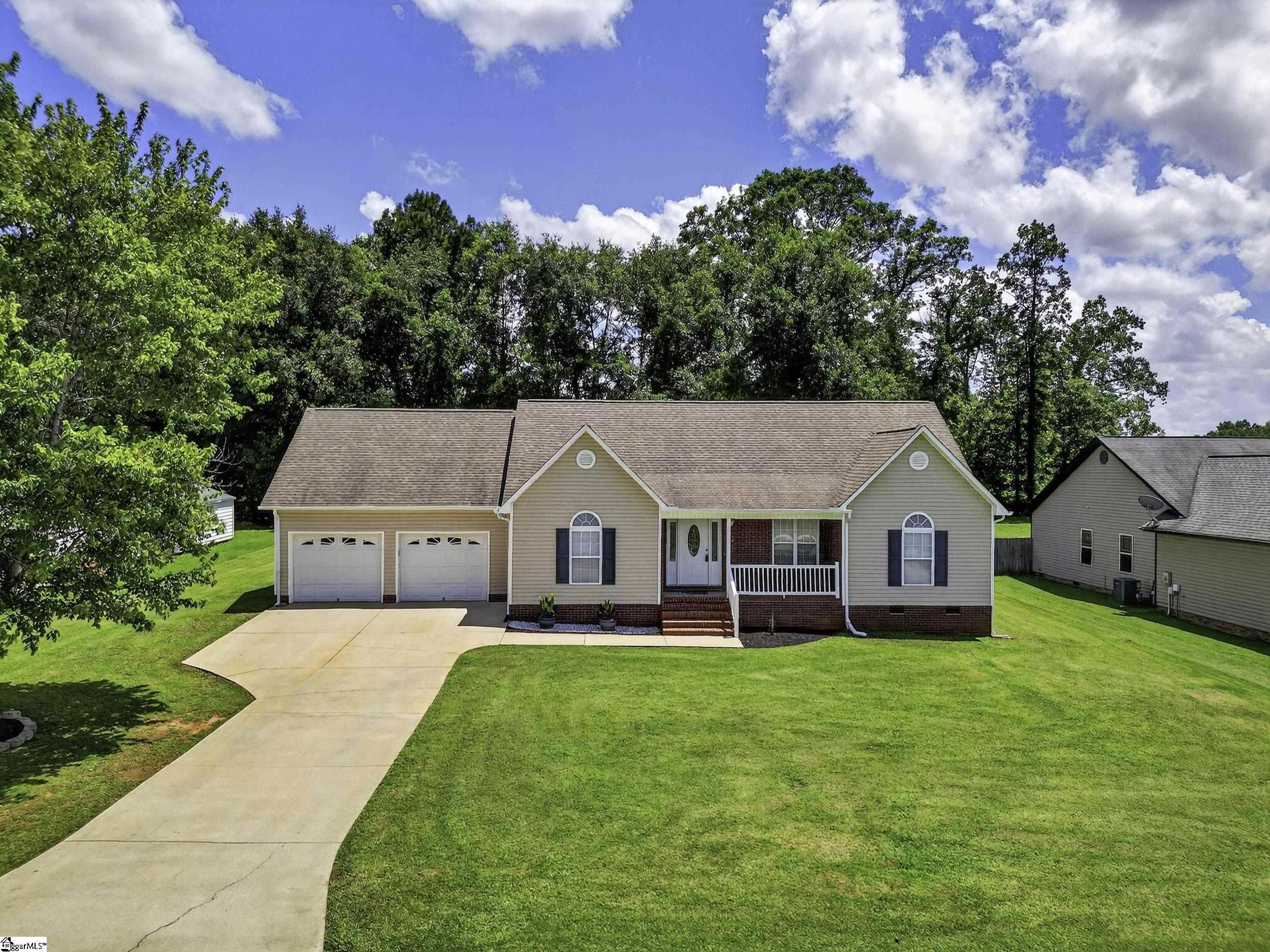 111 Falcon Lane Chesnee, SC 29323
