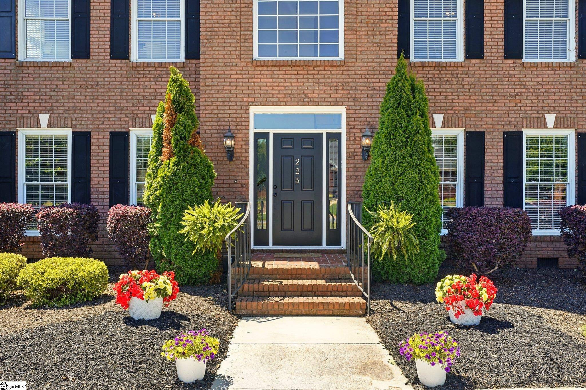 225 Watersedge Drive Boiling Springs, SC 29316