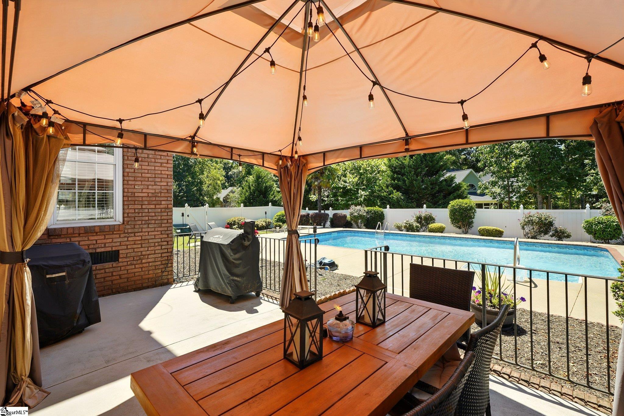 225 Watersedge Drive Boiling Springs, SC 29316