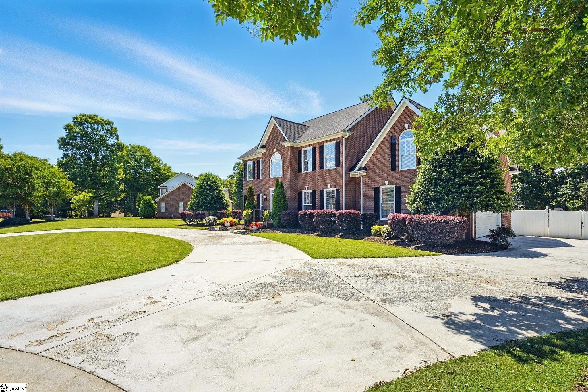 225 Watersedge Drive Boiling Springs, SC 29316
