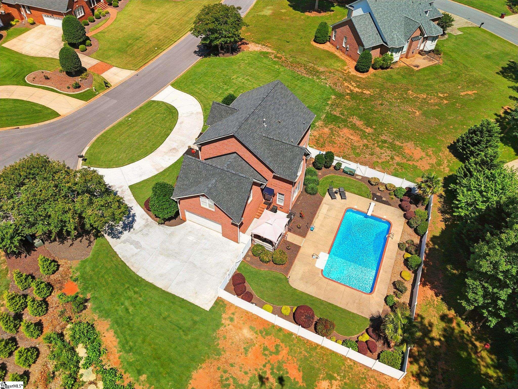 225 Watersedge Drive Boiling Springs, SC 29316