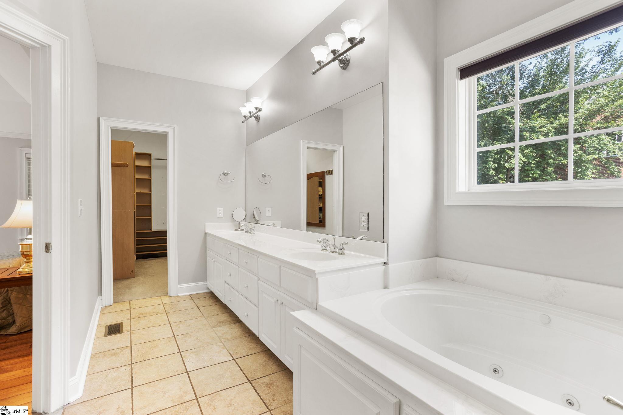 108 Goldenstar Lane Greer, SC 29651