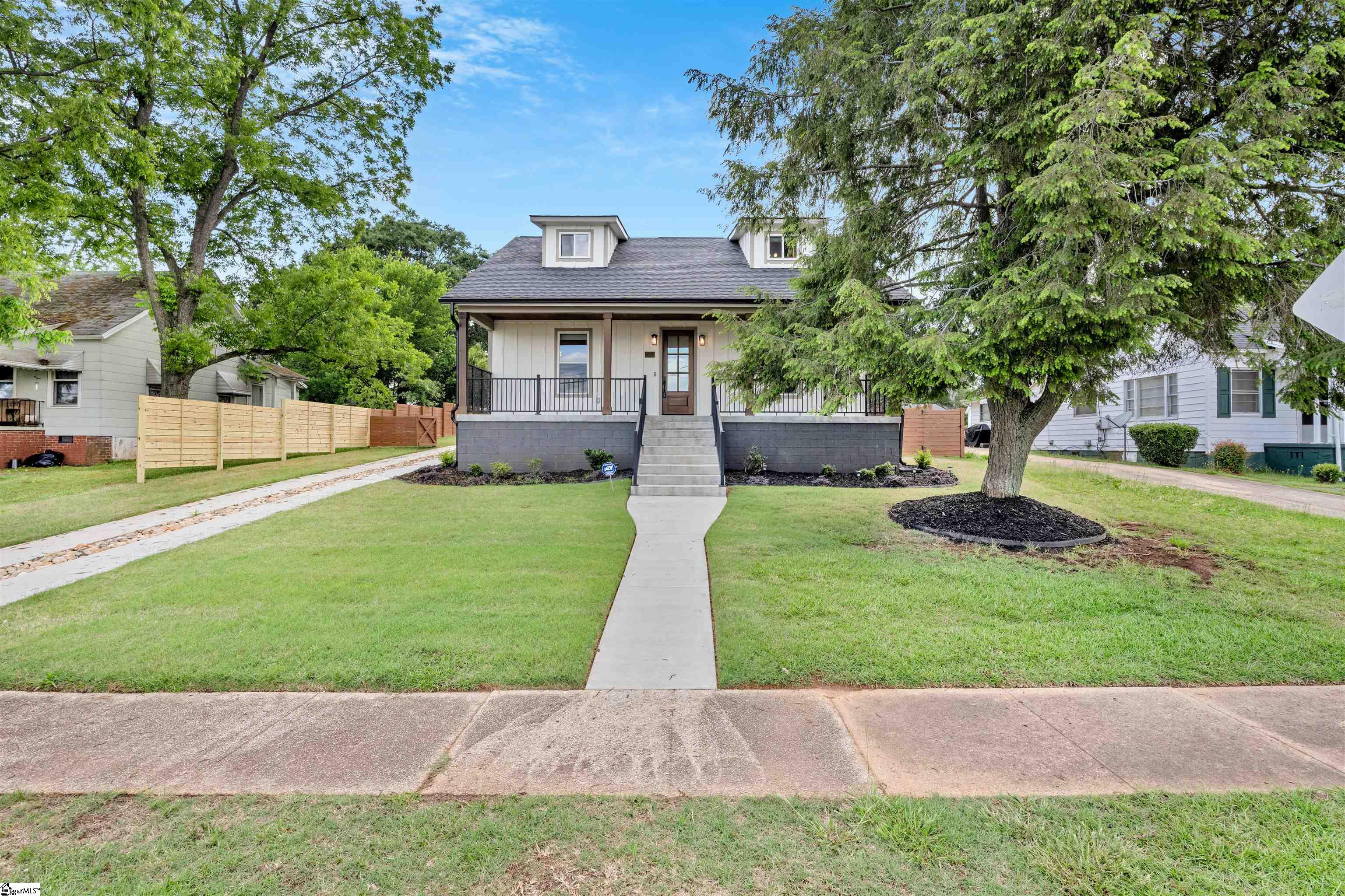 65 Wallace Street Greenville, SC 29605
