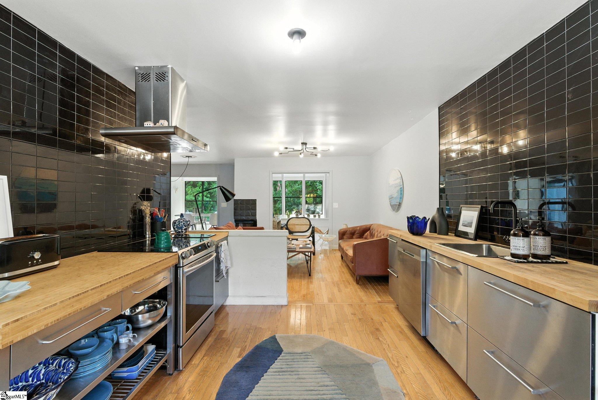 4 Blackberry Court Taylors, SC 29687