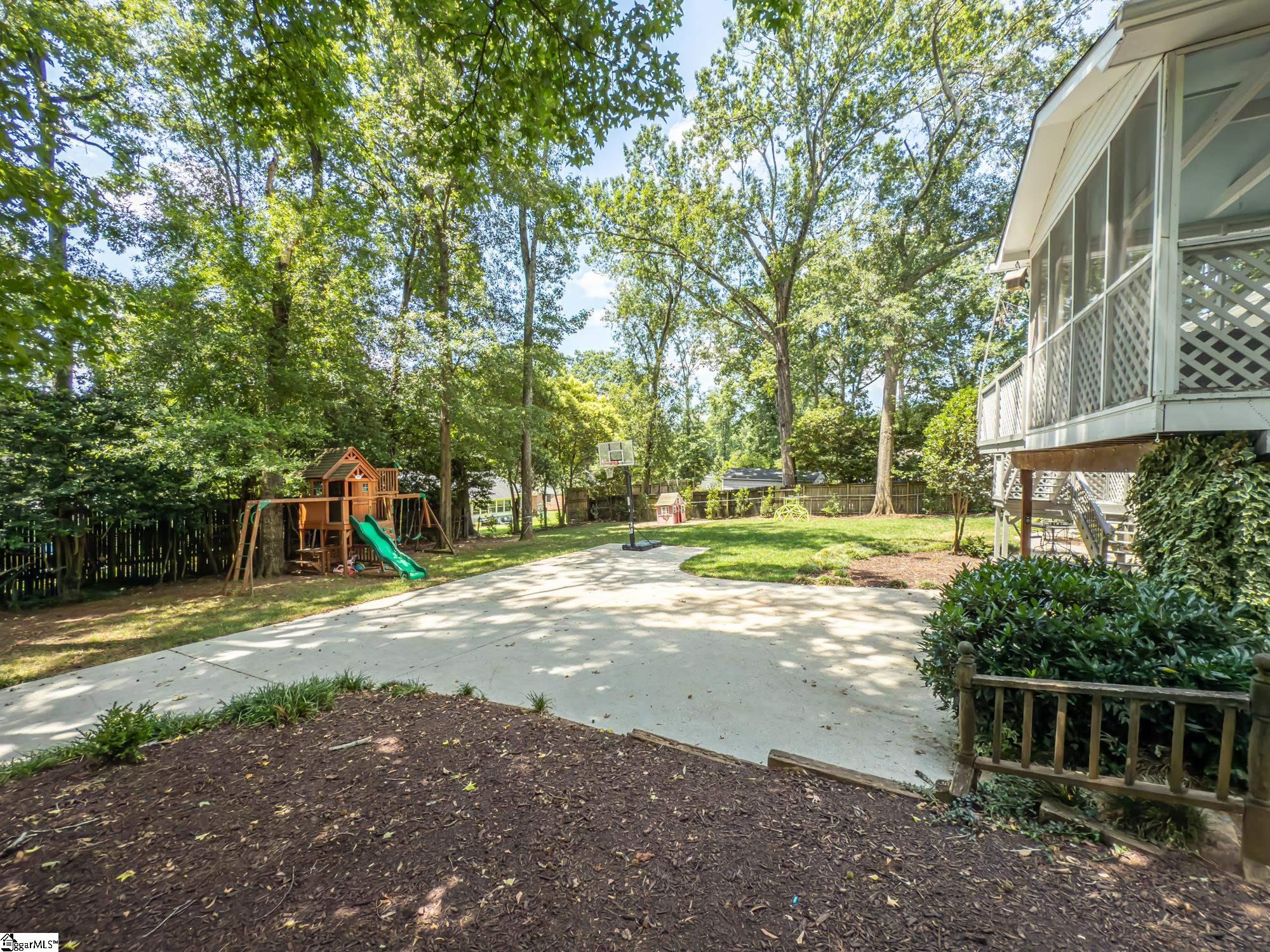 26 Tranquil Avenue Greenville, SC 29615