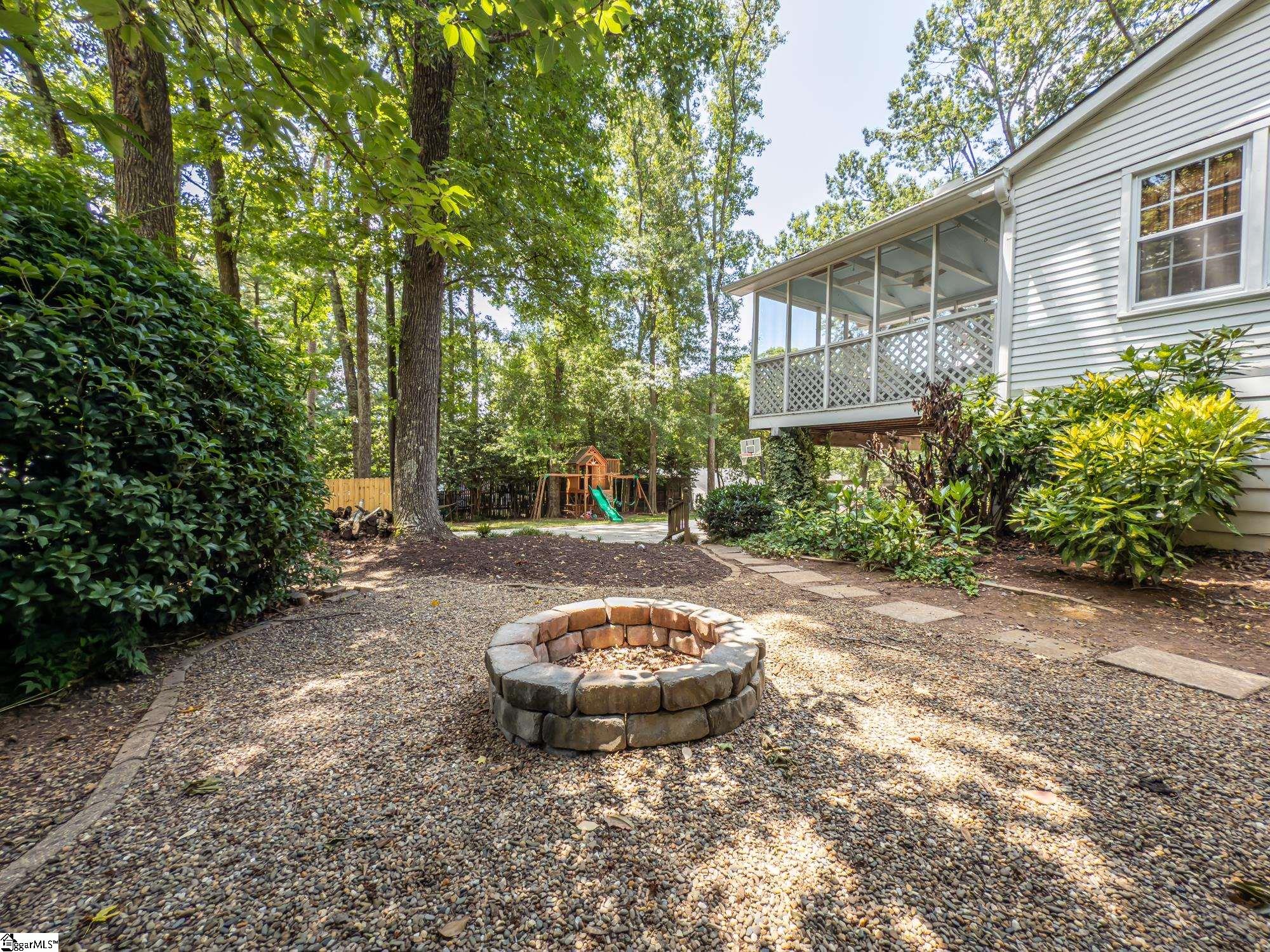26 Tranquil Avenue Greenville, SC 29615