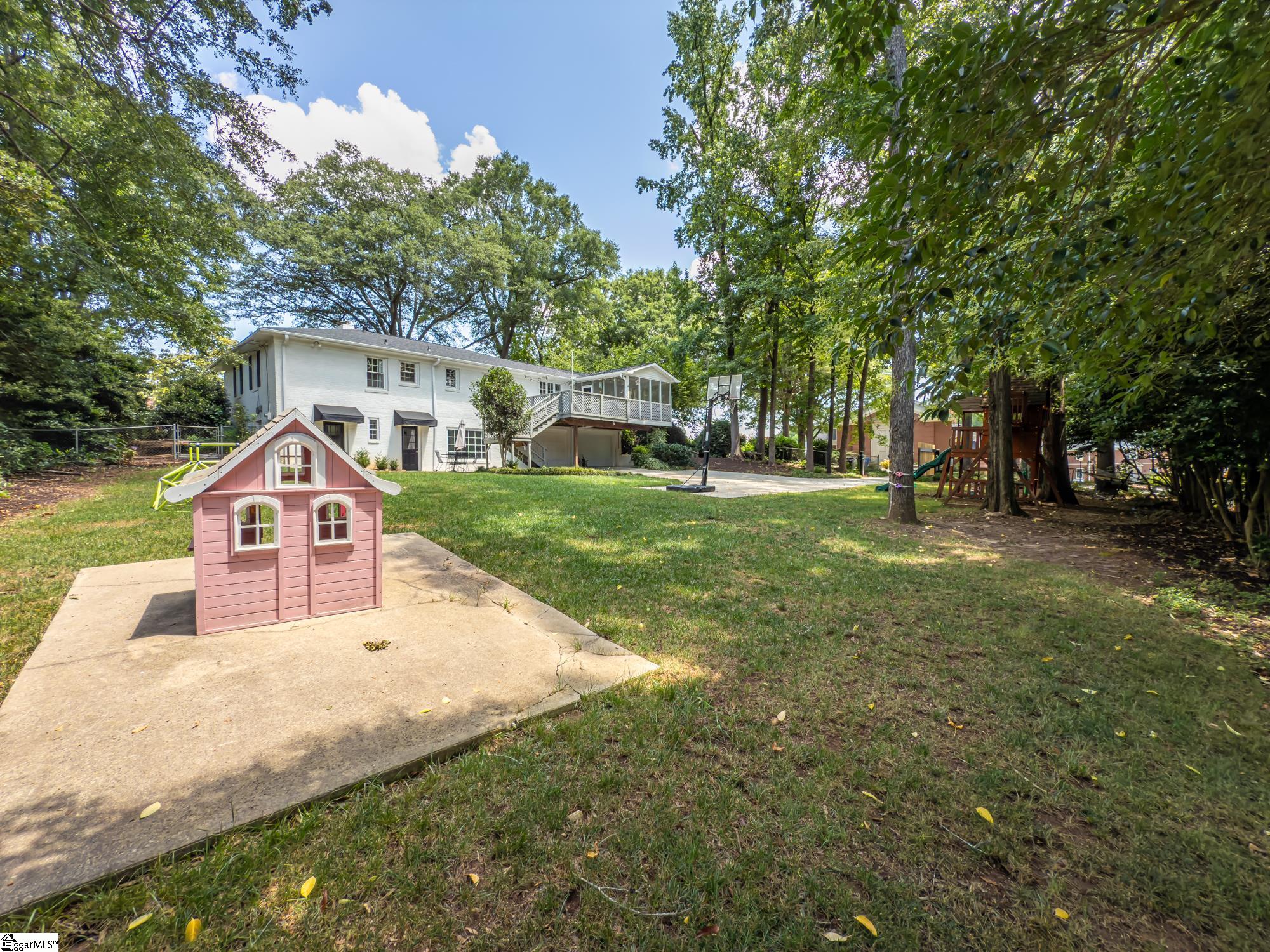 26 Tranquil Avenue Greenville, SC 29615