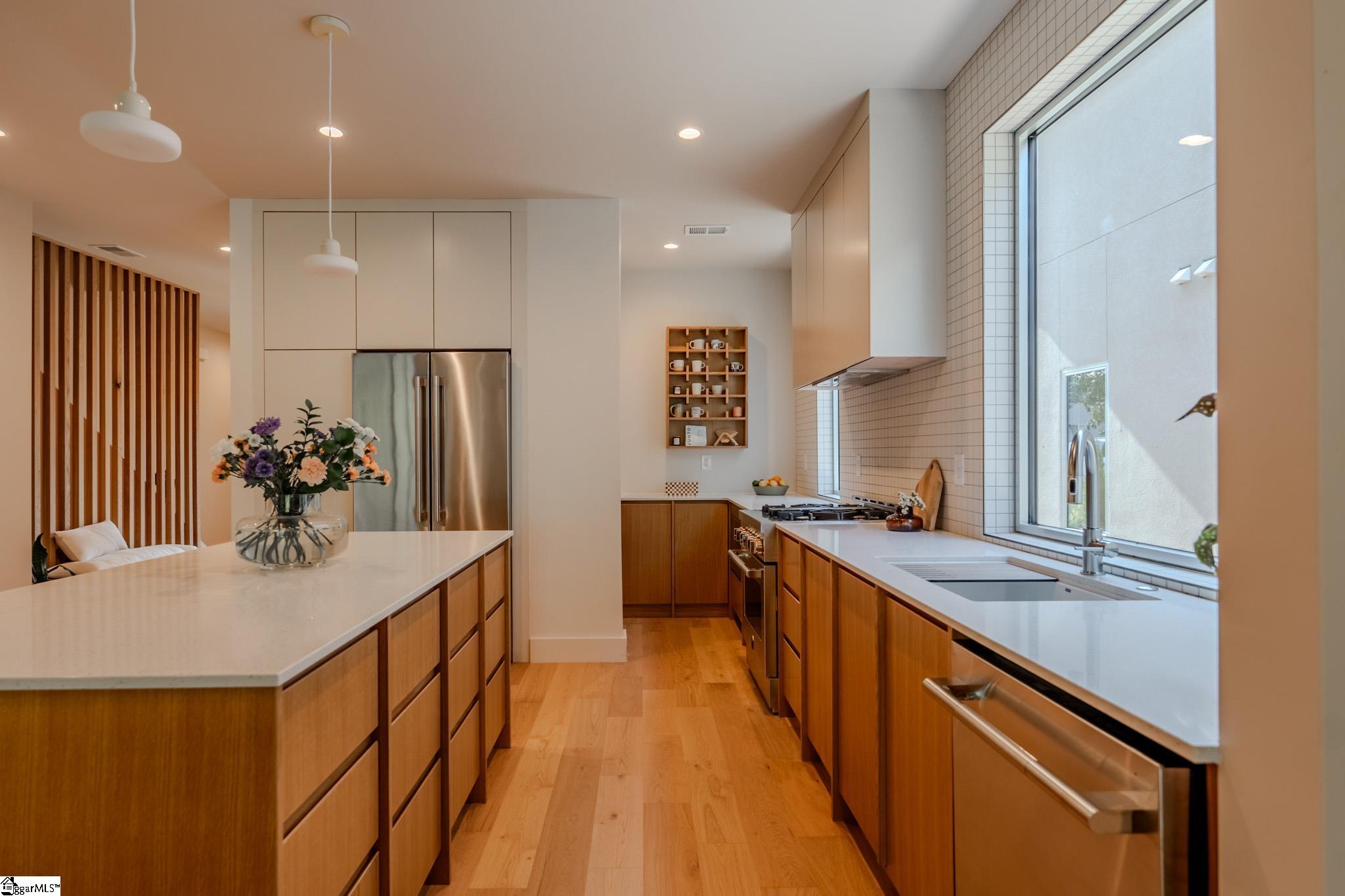 439 Summit Drive Greenville, SC 29609