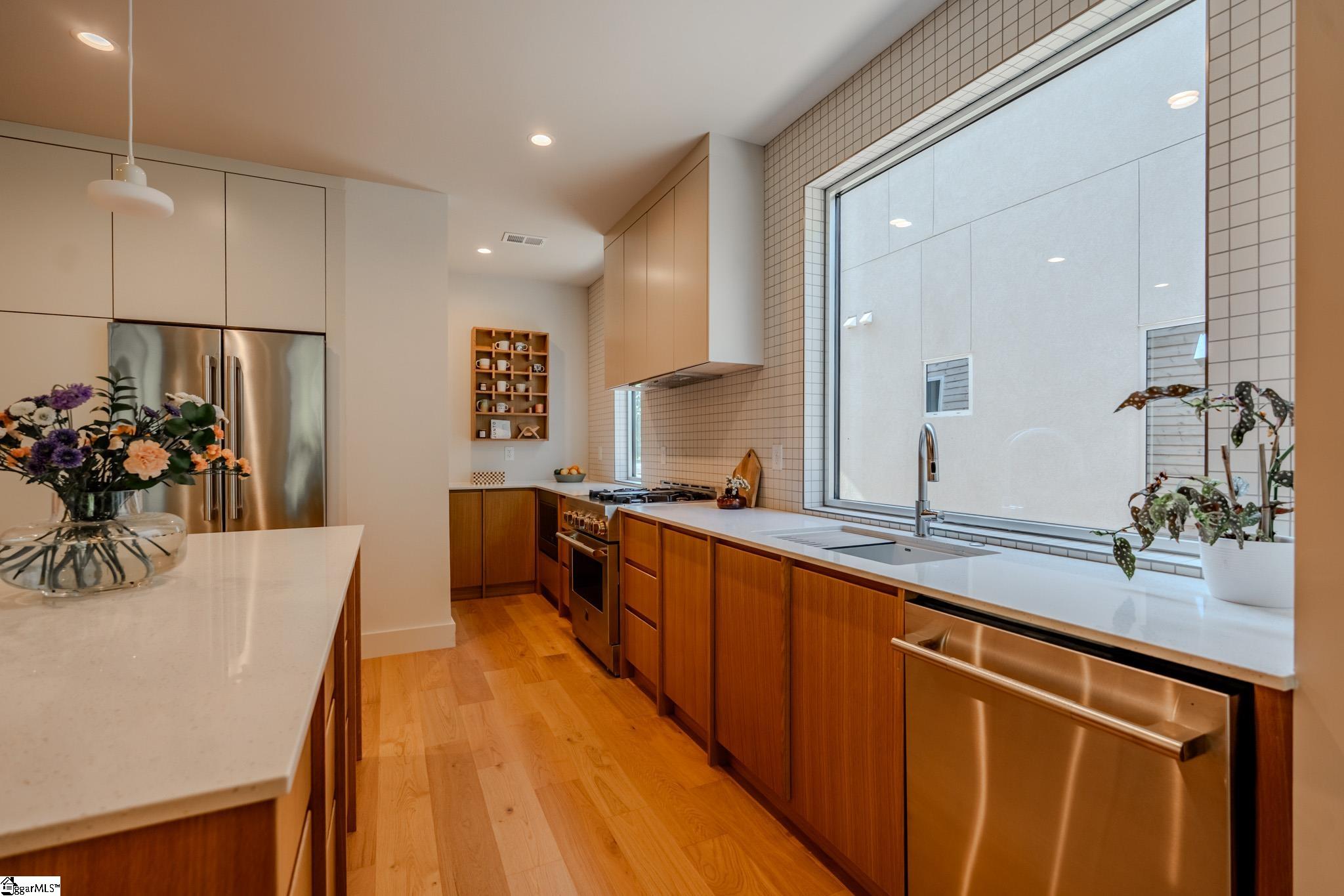 439 Summit Drive Greenville, SC 29609