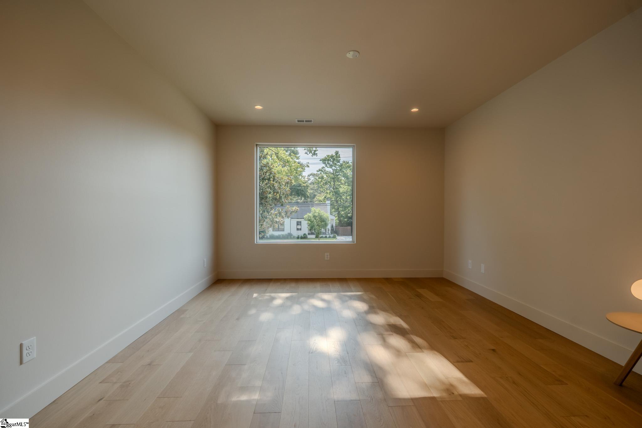 439 Summit Drive Greenville, SC 29609