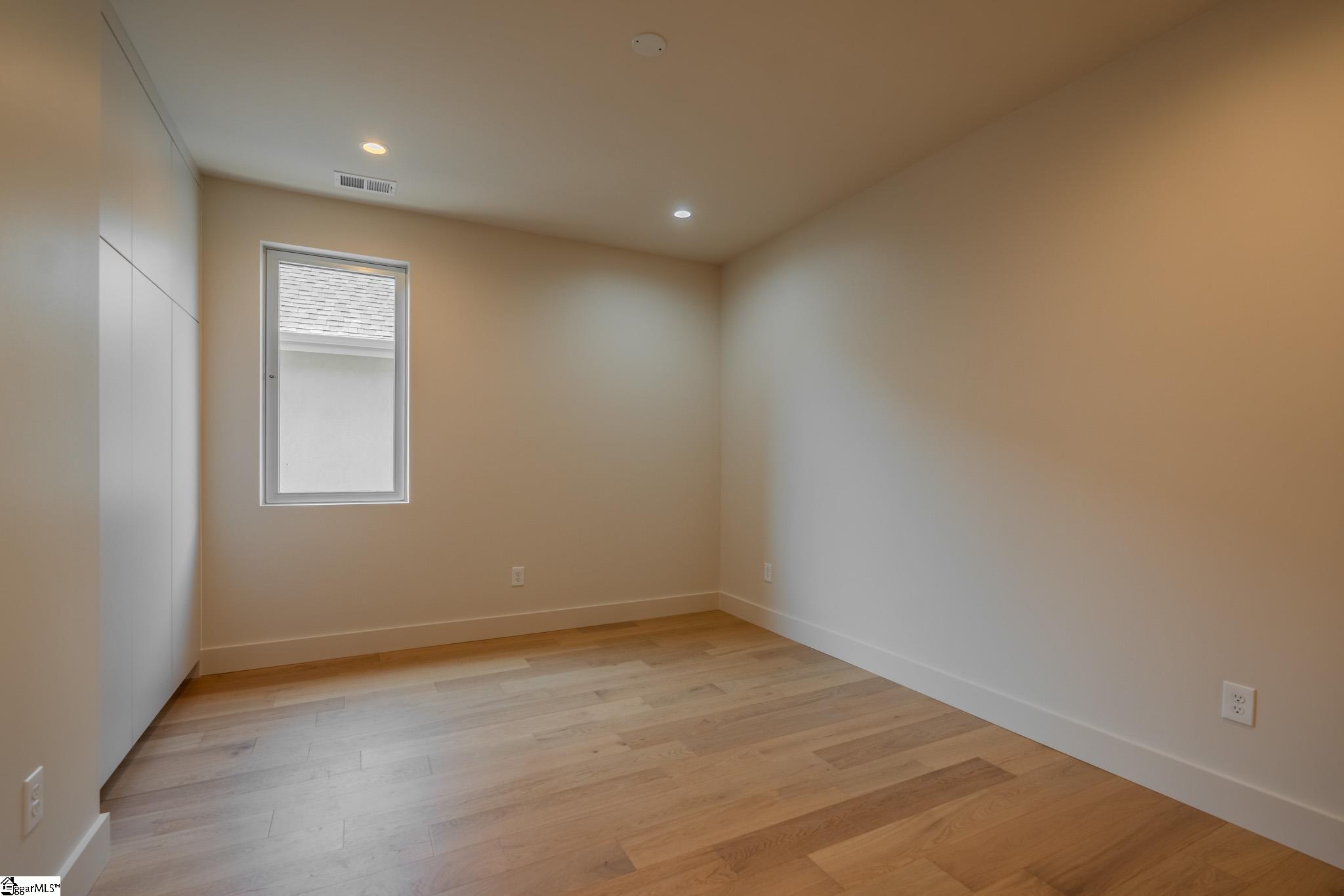 439 Summit Drive Greenville, SC 29609