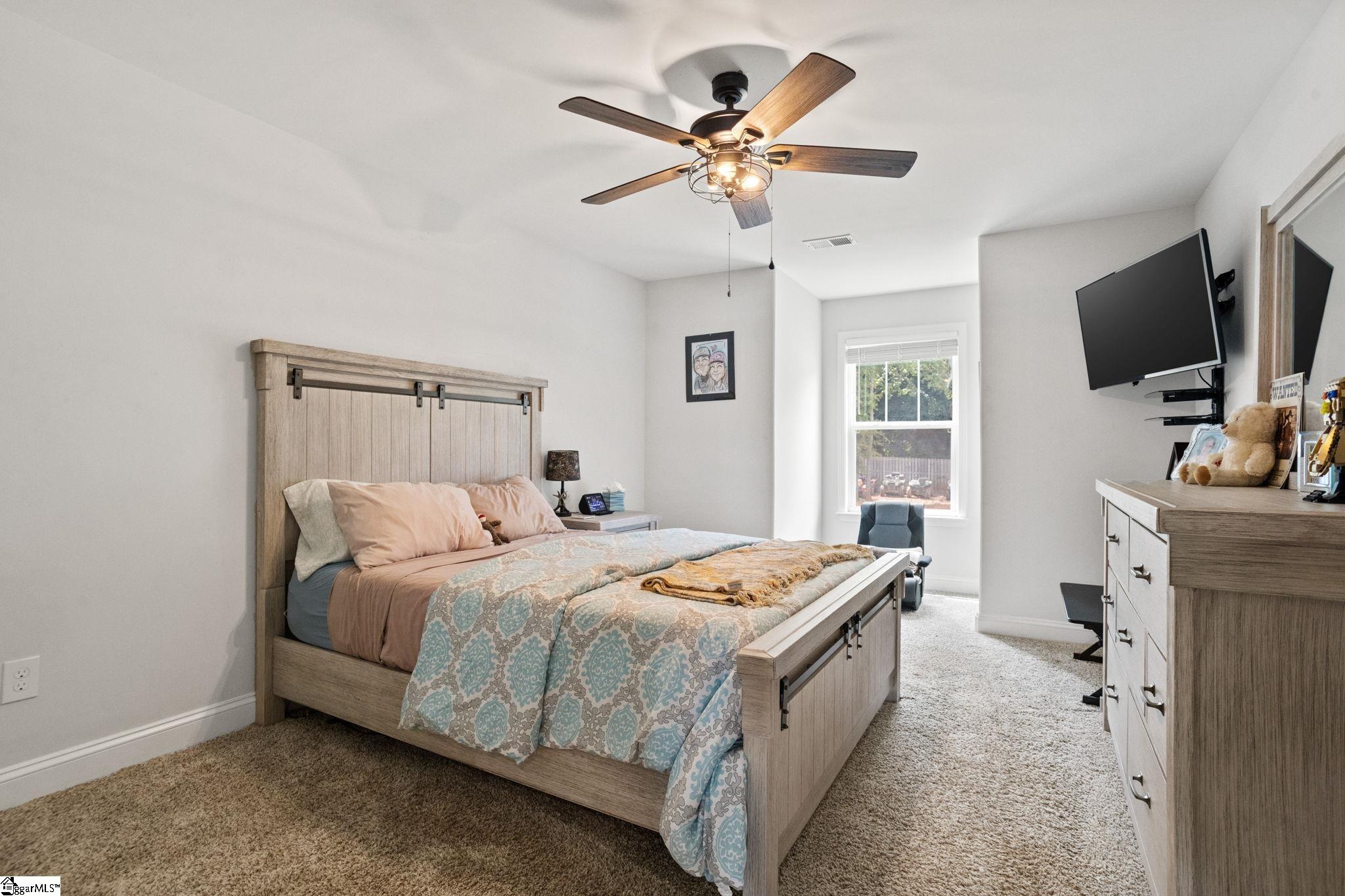 702 Ratchford Lane Wellford, SC 29385