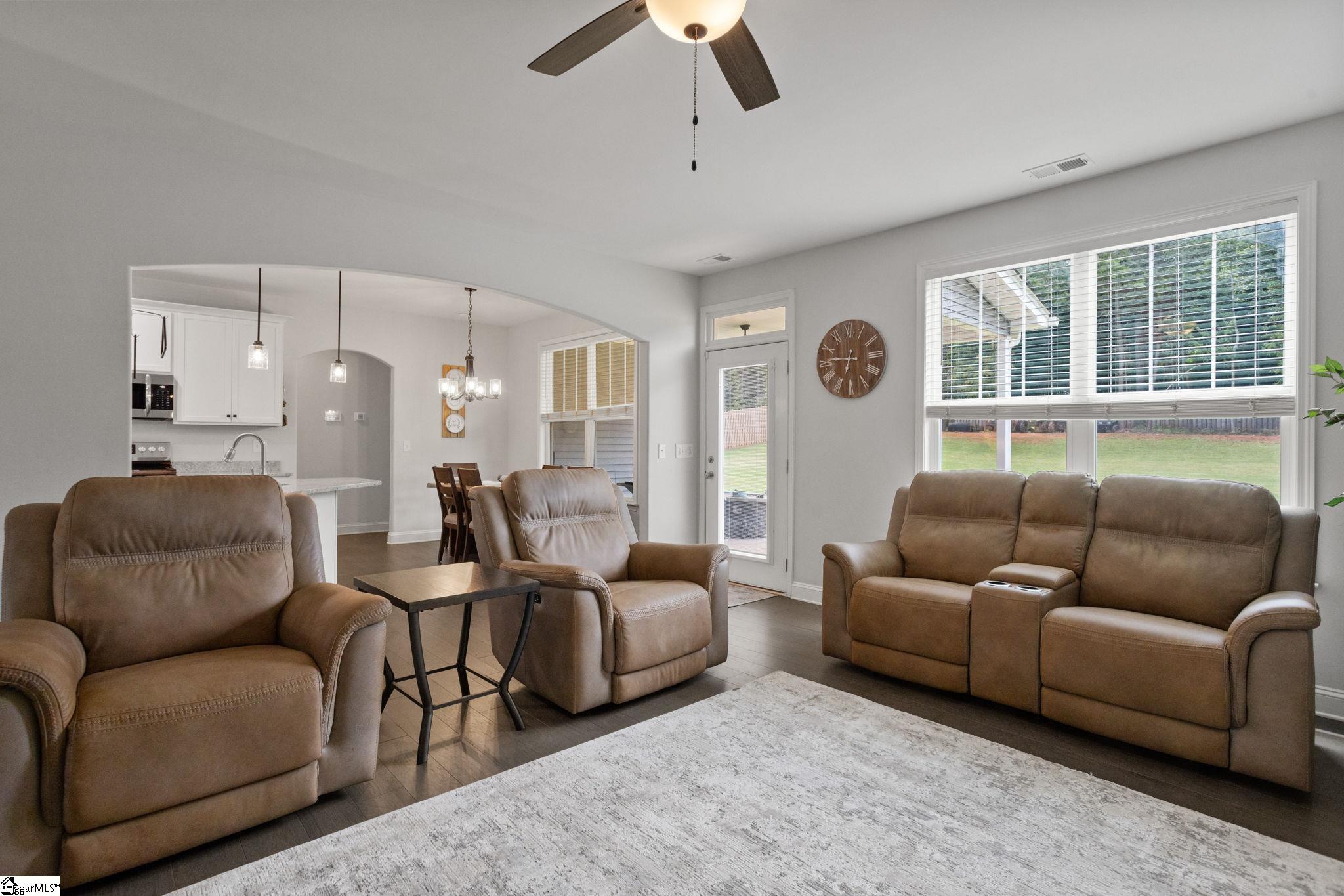 702 Ratchford Lane Wellford, SC 29385