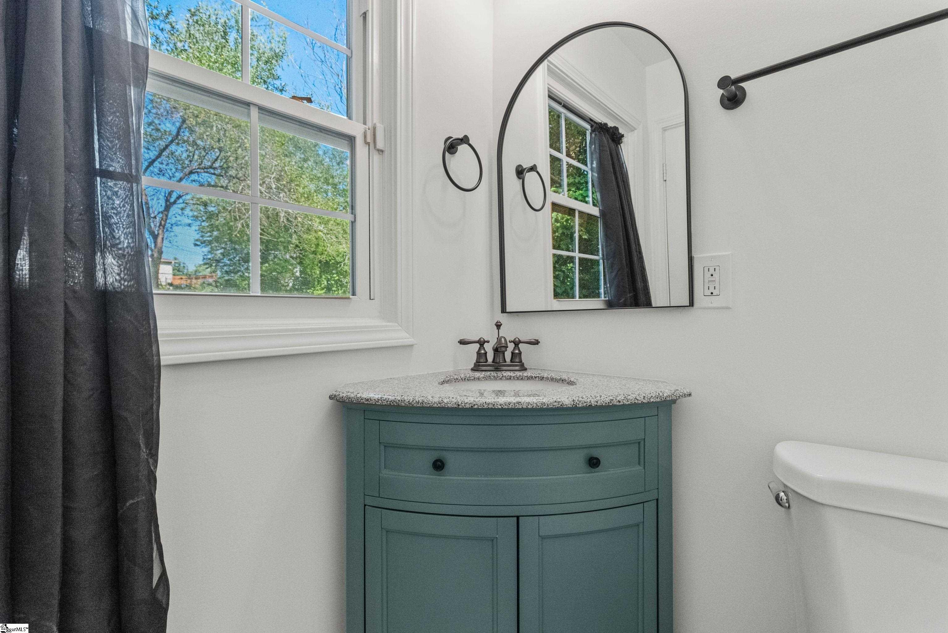 121 Cashmere Drive Greenville, SC 29605