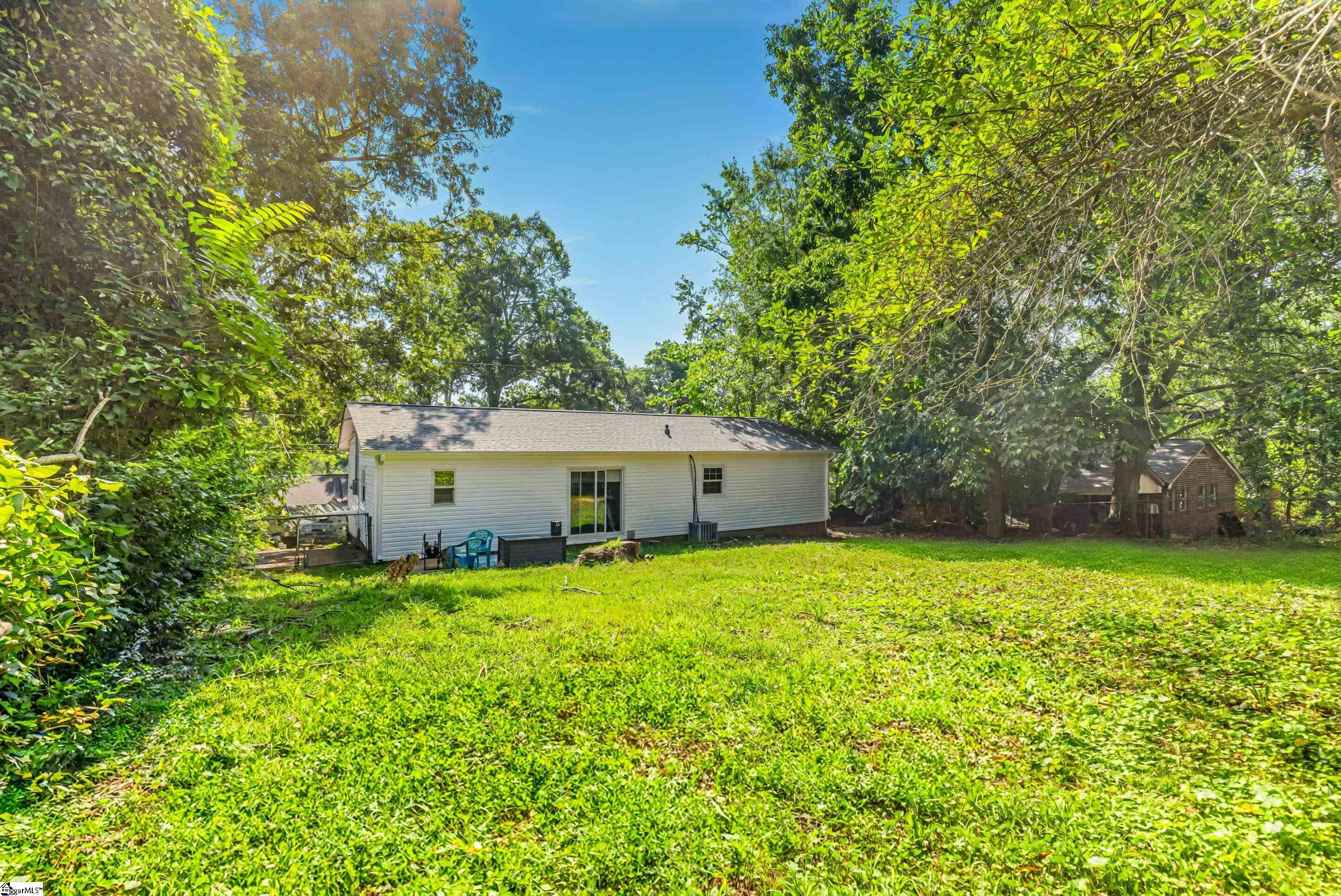 121 Cashmere Drive Greenville, SC 29605