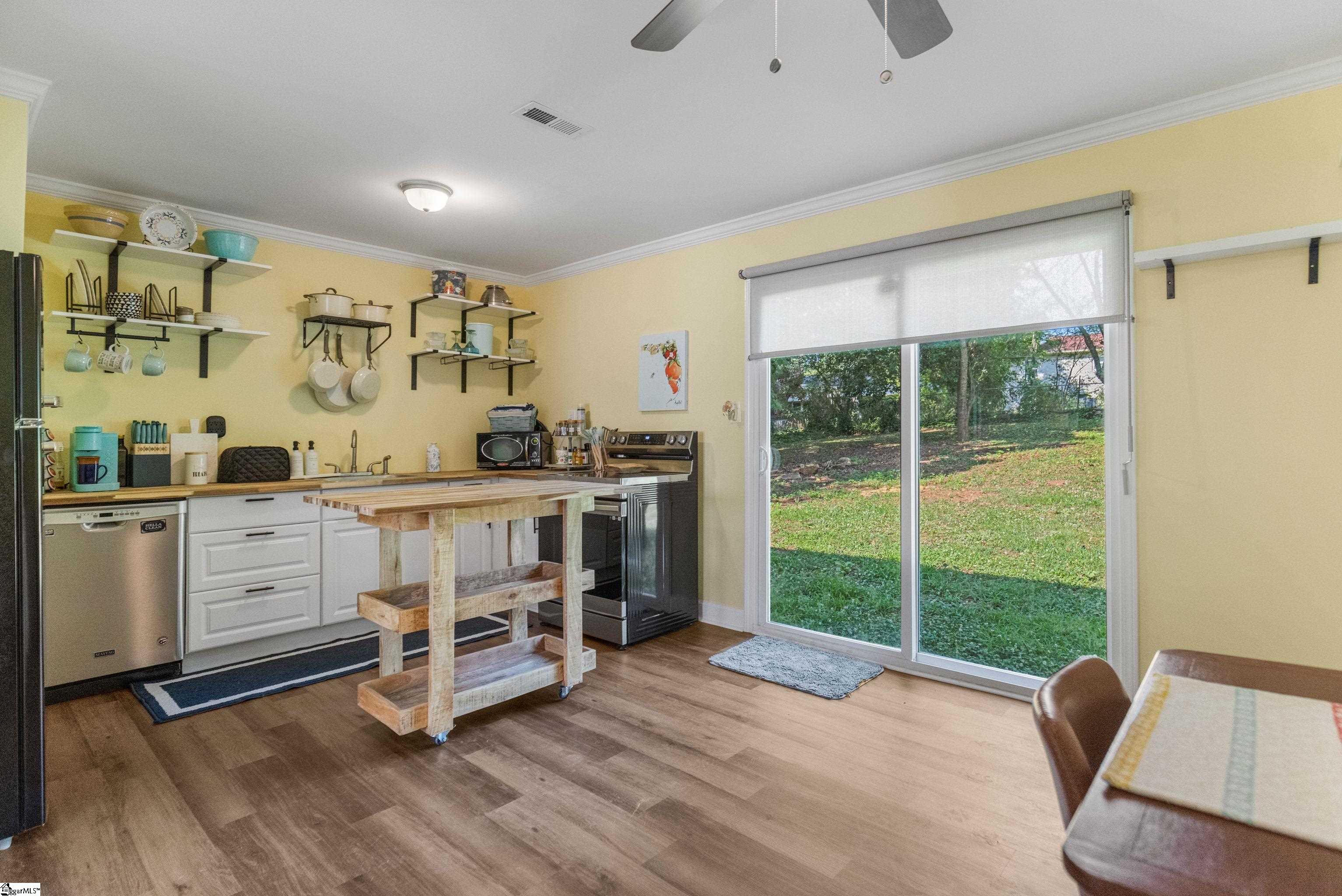 121 Cashmere Drive Greenville, SC 29605