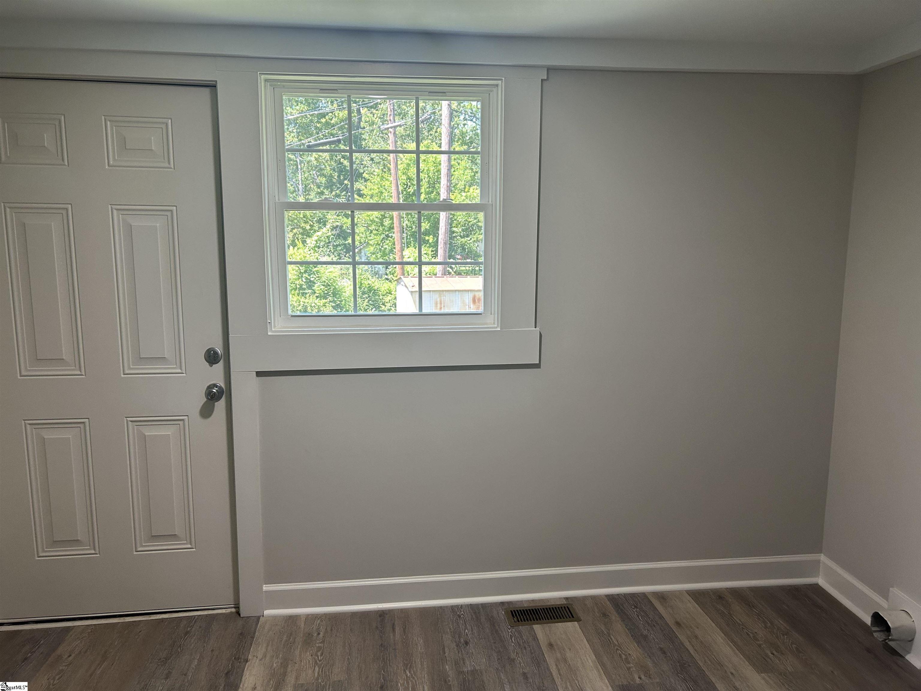 106 Washington Street Clinton, SC 29325