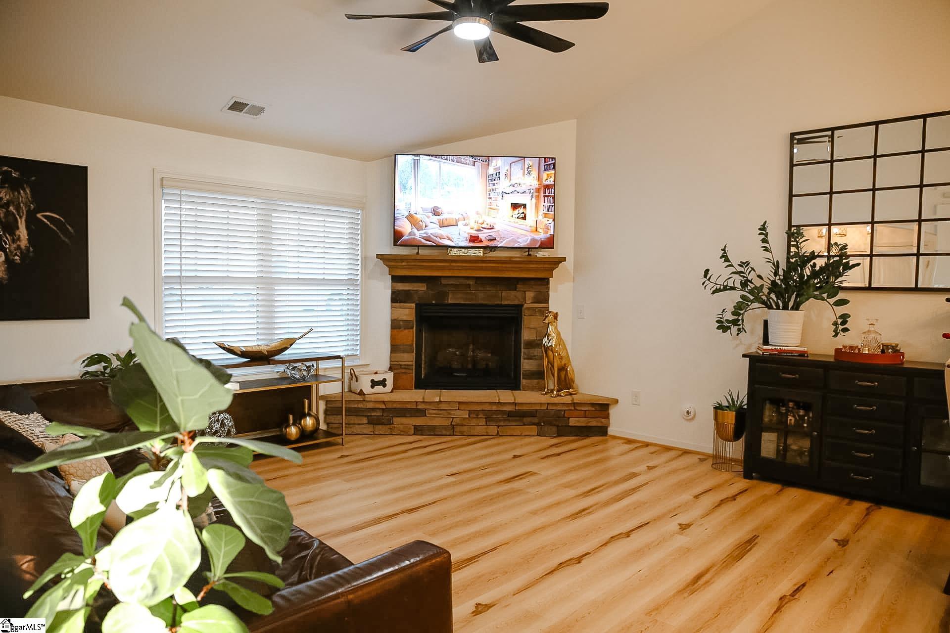 216 Freehold Way Greer, SC 29650