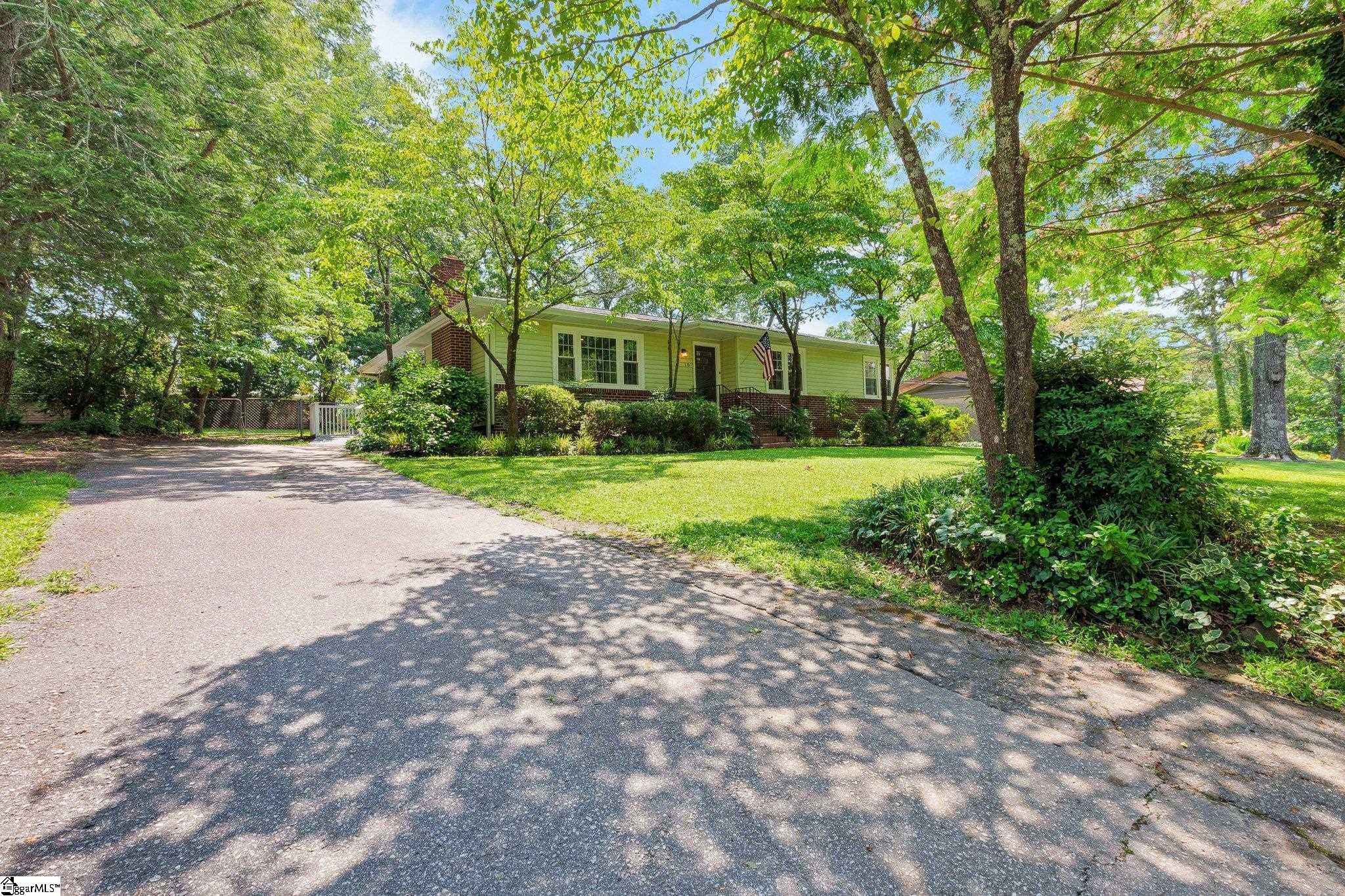 10 Wildwood Road Greenville, SC 29615