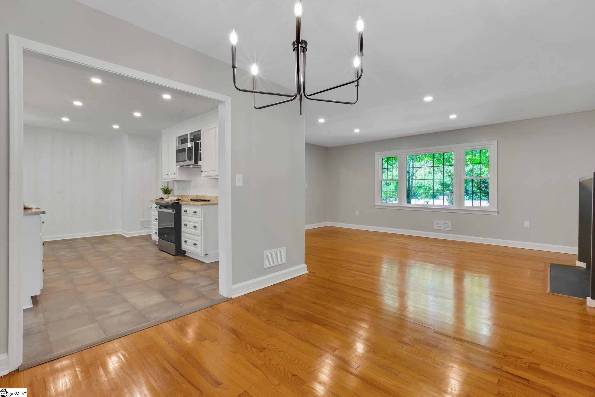 10 Wildwood Road Greenville, SC 29615