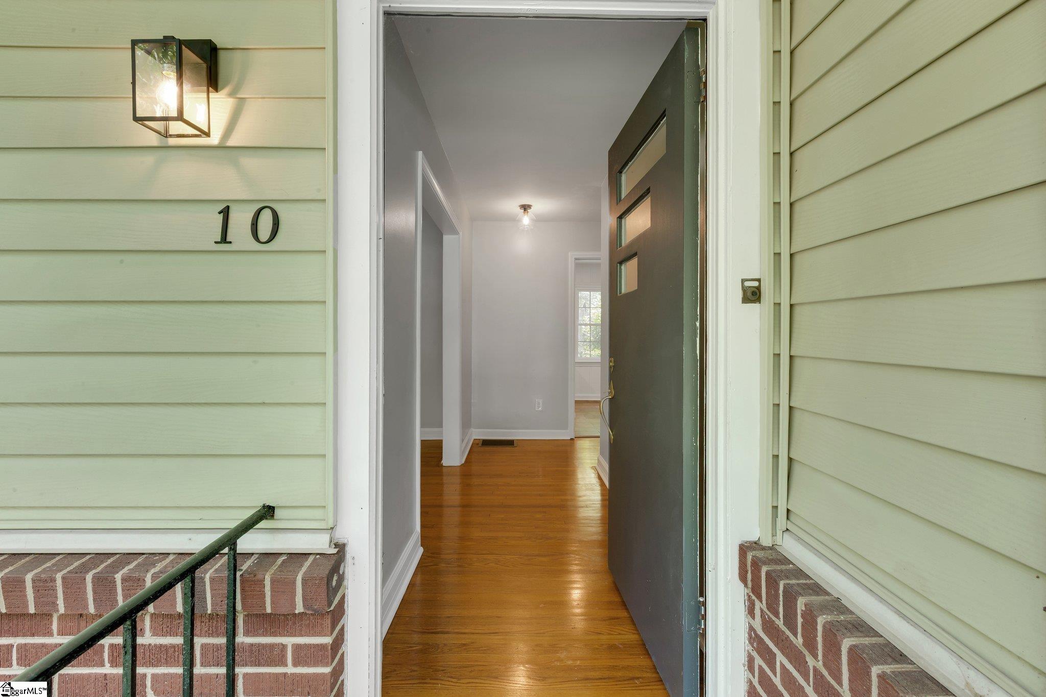 10 Wildwood Road Greenville, SC 29615