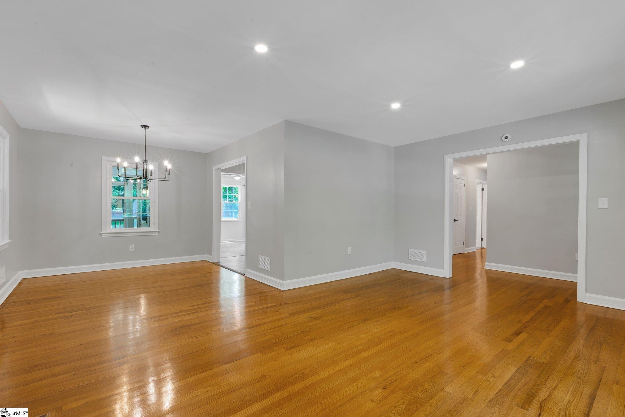 10 Wildwood Road Greenville, SC 29615