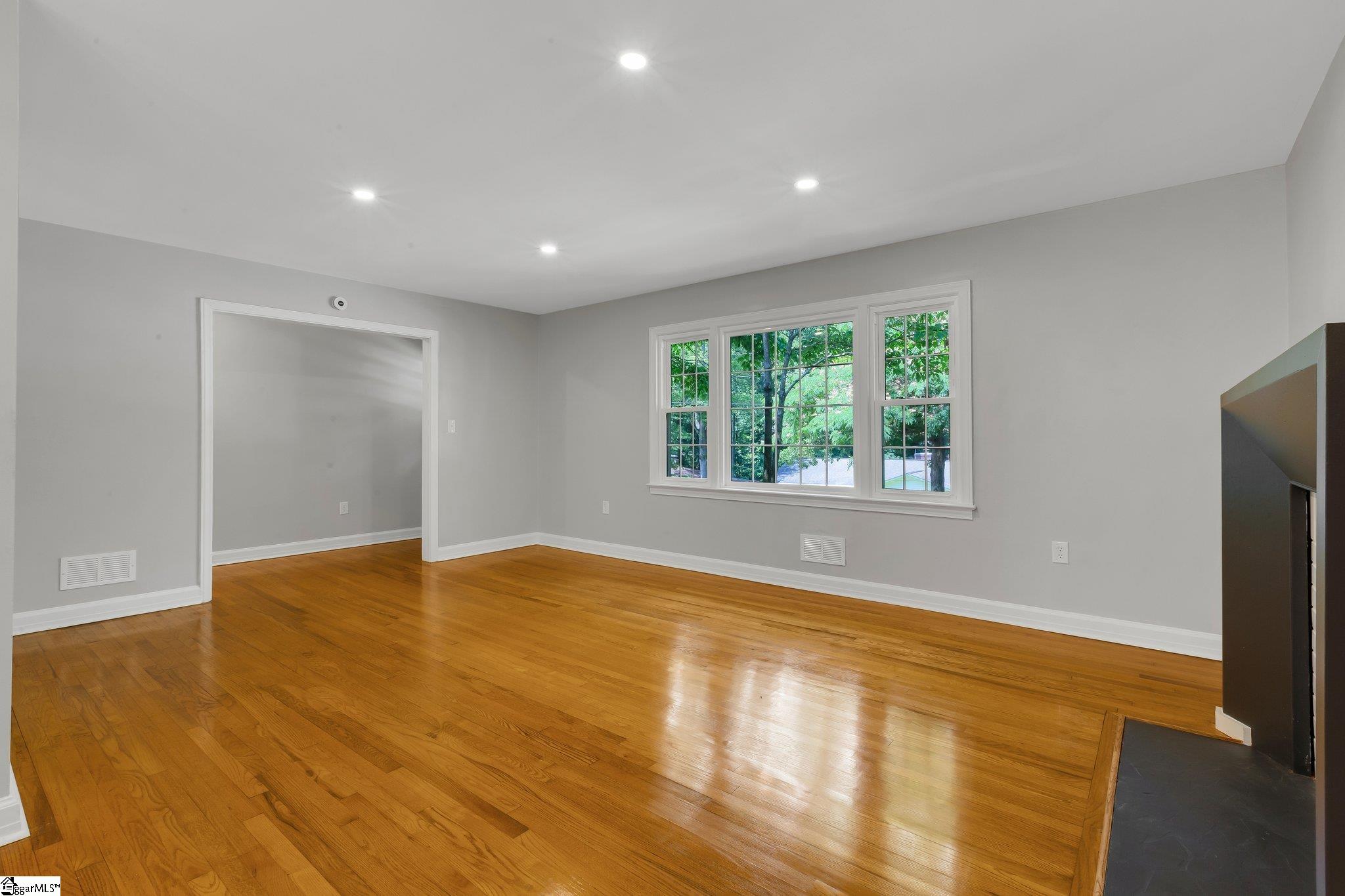 10 Wildwood Road Greenville, SC 29615