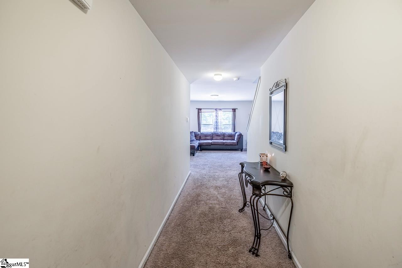 233 Wayfair Lane Wellford, SC 29385