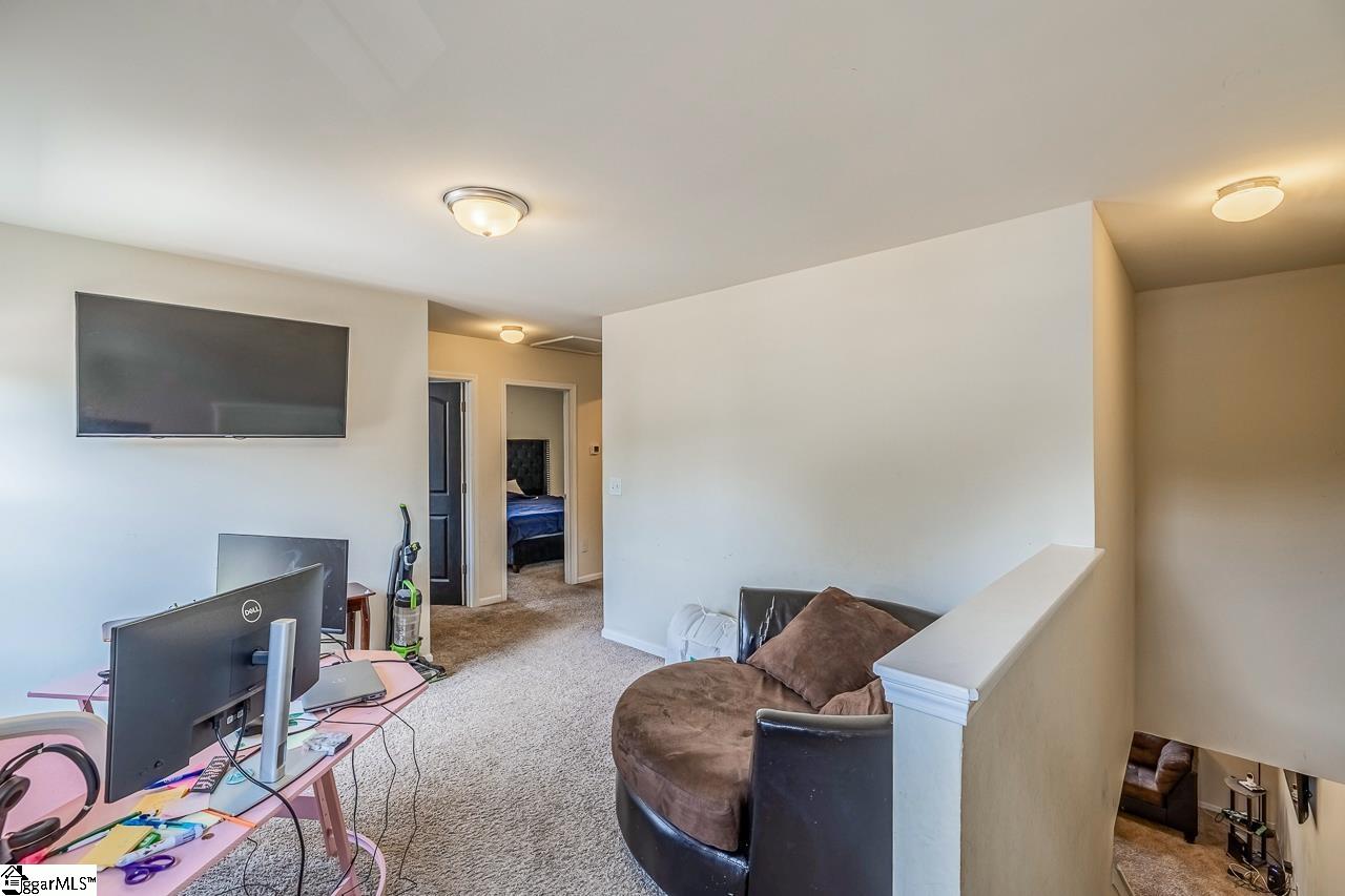 233 Wayfair Lane Wellford, SC 29385