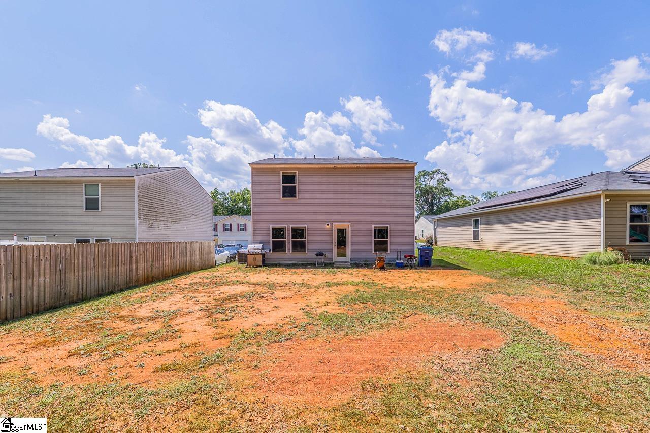 233 Wayfair Lane Wellford, SC 29385