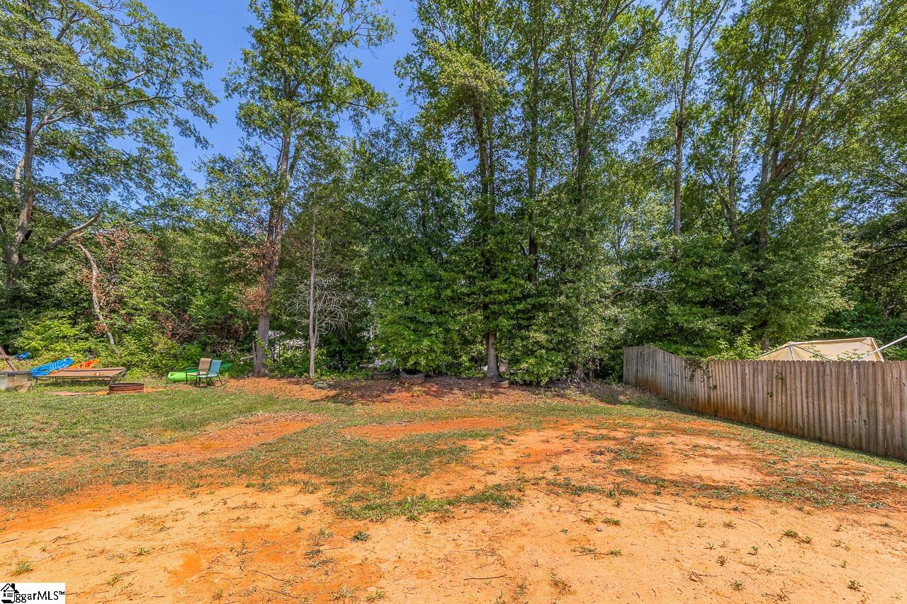 233 Wayfair Lane Wellford, SC 29385