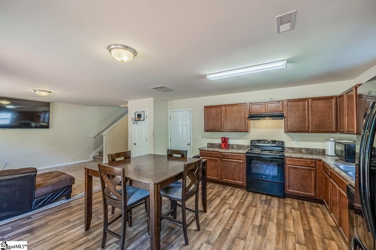 233 Wayfair Lane Wellford, SC 29385